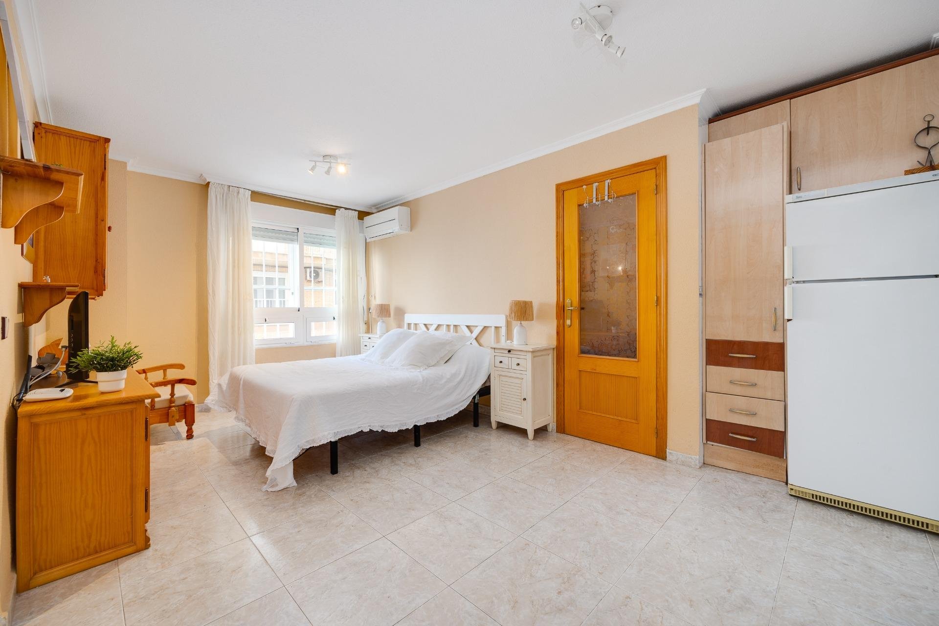 Revente - Appartement -
Torrevieja - Playa de los Naufragos