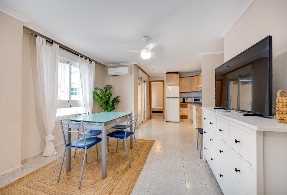 Revente - Appartement -
Torrevieja - Playa de los Naufragos