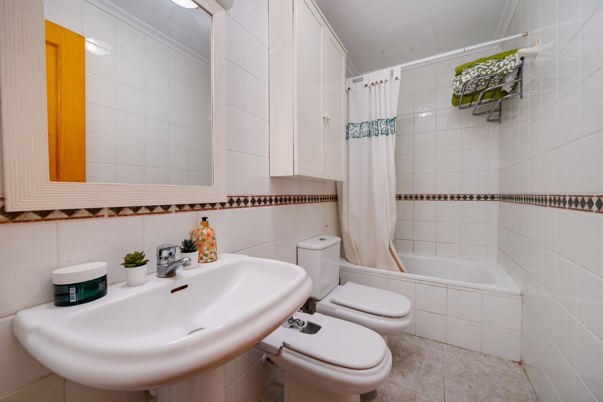 Revente - Appartement -
Torrevieja - Playa de los Naufragos