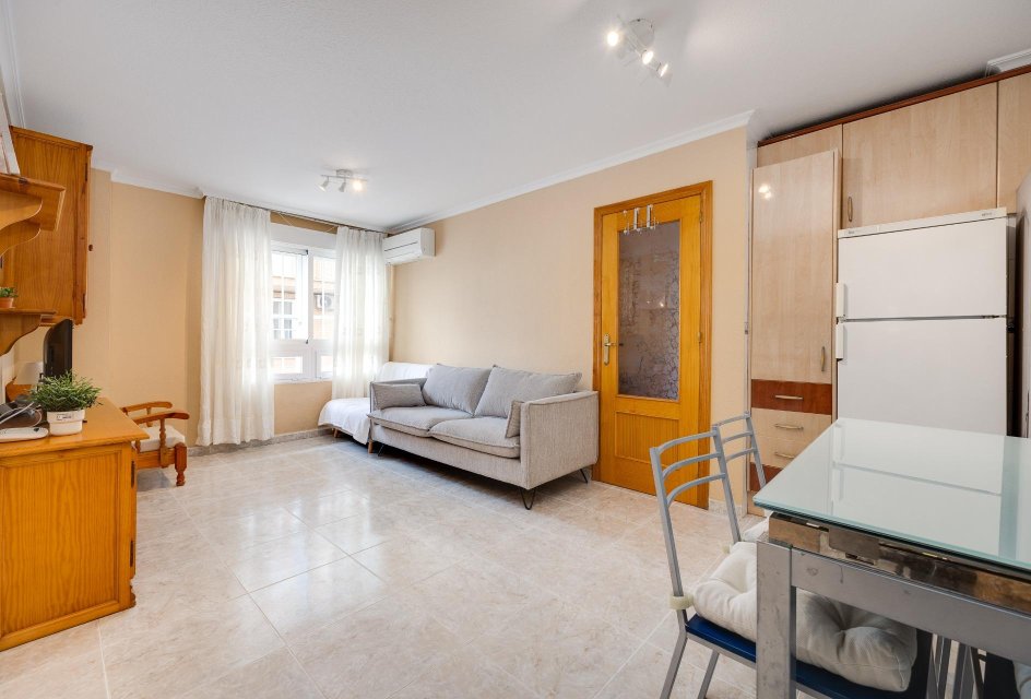 Revente - Appartement -
Torrevieja - Playa de los Naufragos