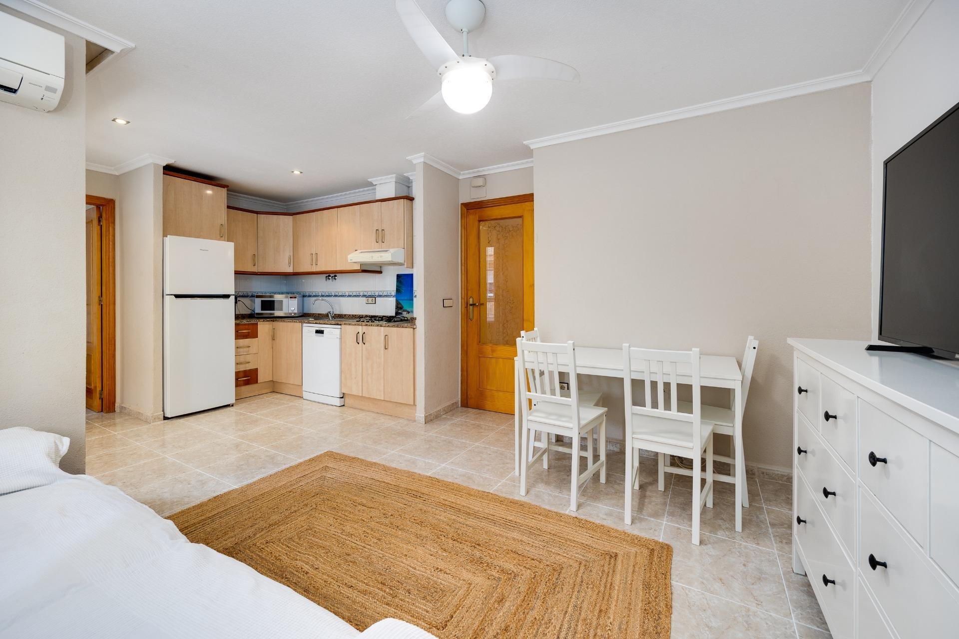 Revente - Appartement -
Torrevieja - Playa de los Naufragos