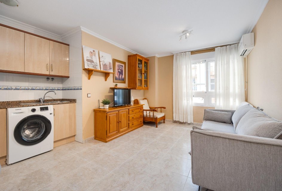 Revente - Appartement -
Torrevieja - Playa de los Naufragos