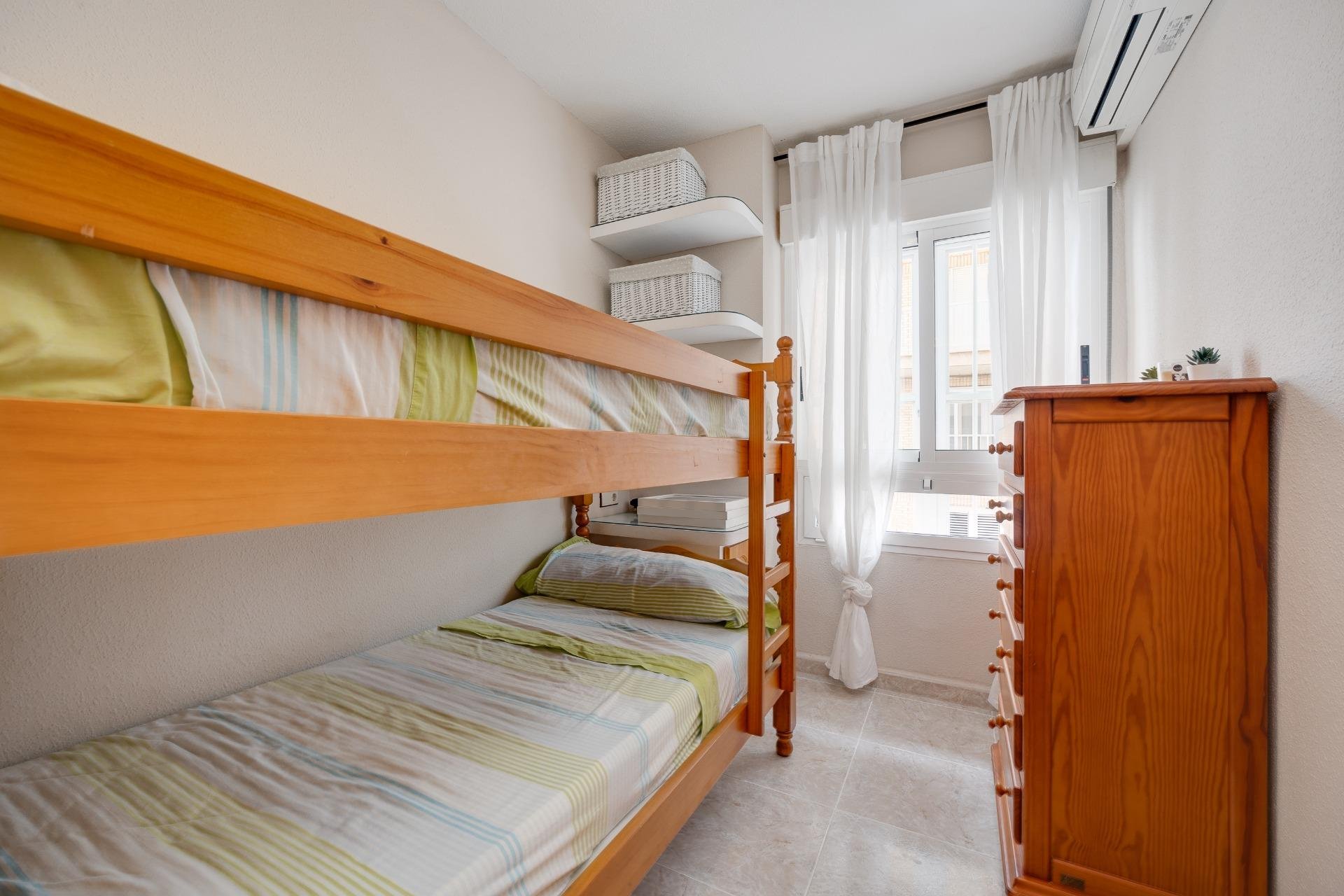 Revente - Appartement -
Torrevieja - Playa de los Naufragos
