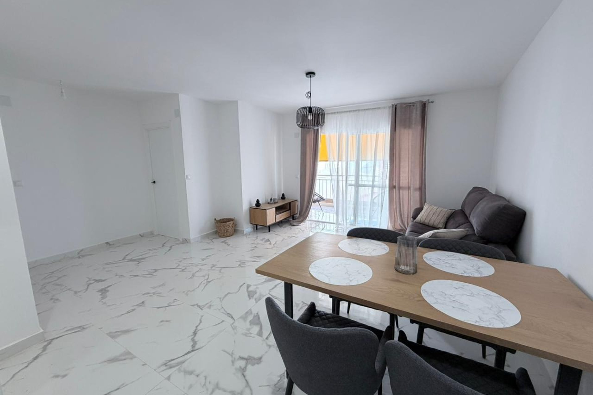 Revente - Appartement -
Torrevieja - Playa del Cura