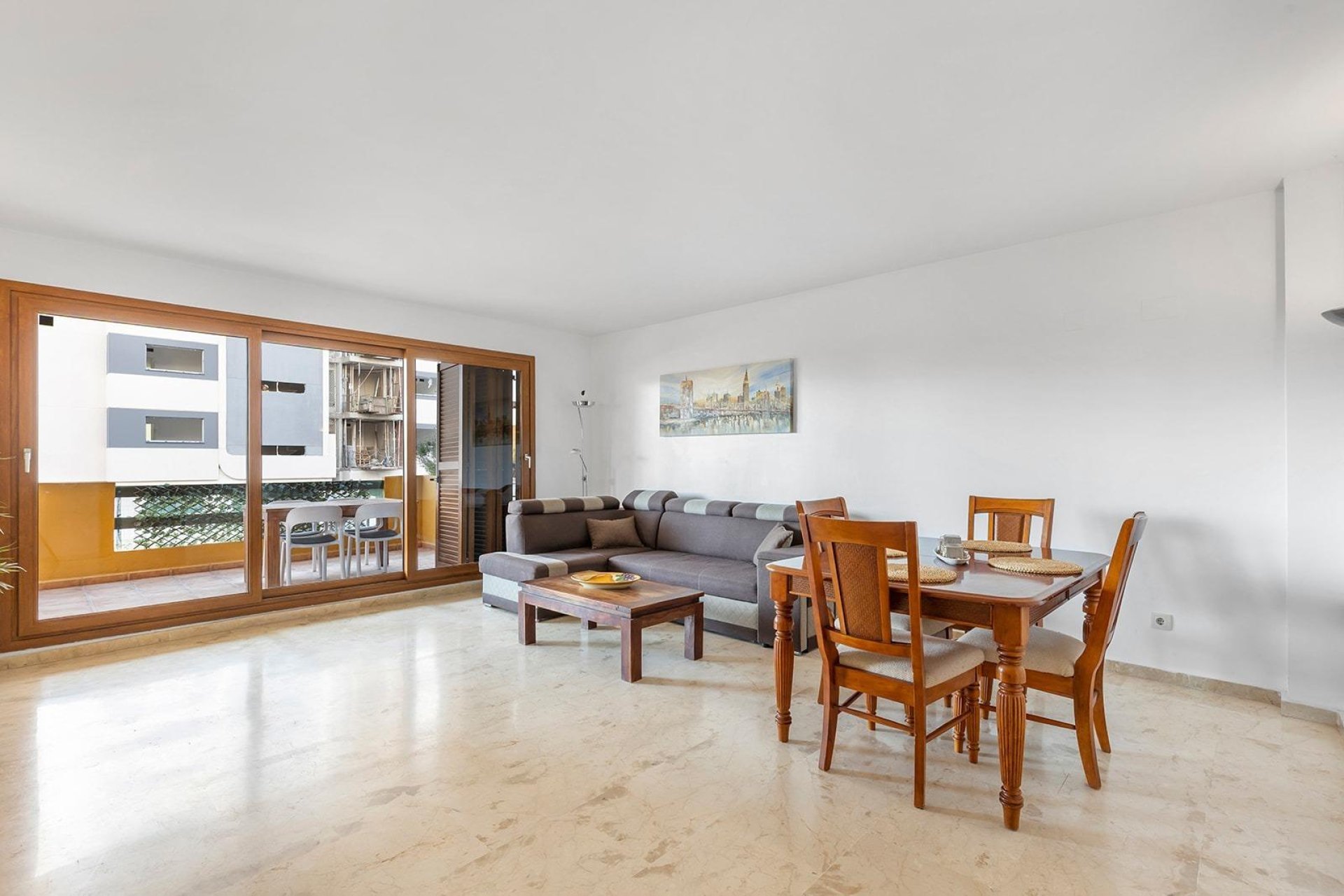 Revente - Appartement -
Torrevieja - Punta prima