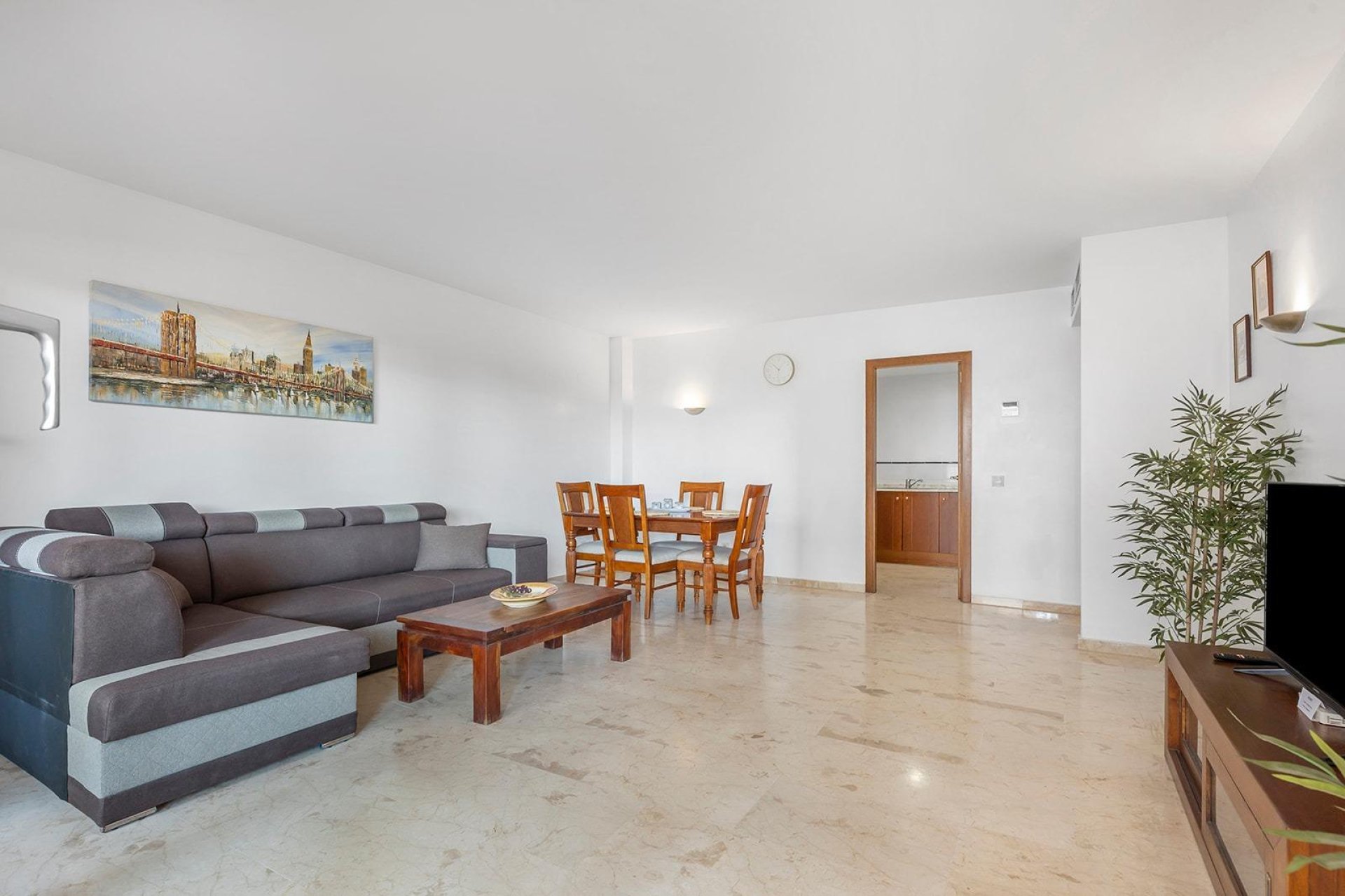 Revente - Appartement -
Torrevieja - Punta prima