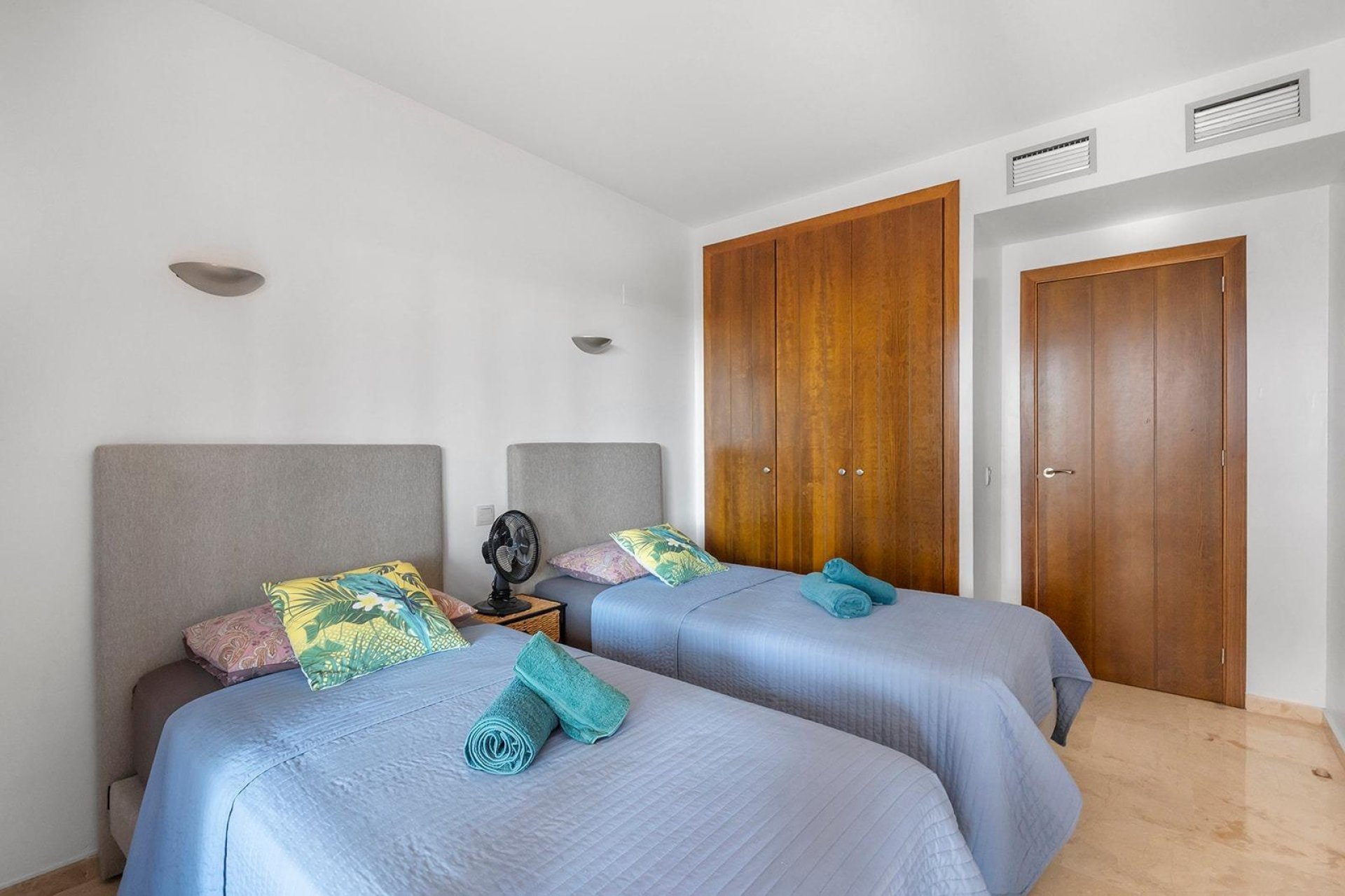 Revente - Appartement -
Torrevieja - Punta prima