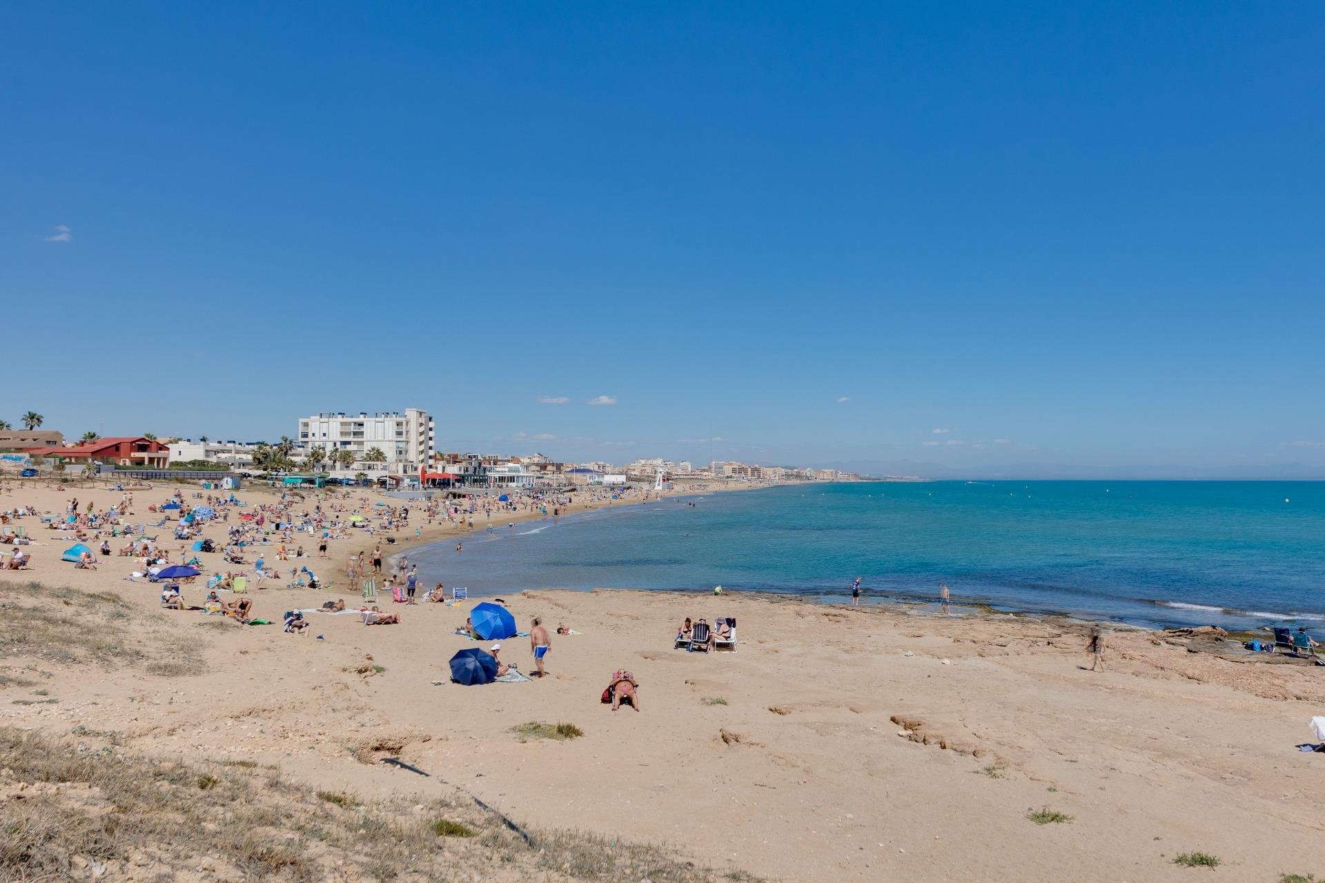 Revente - Appartement -
Torrevieja - Sector 25