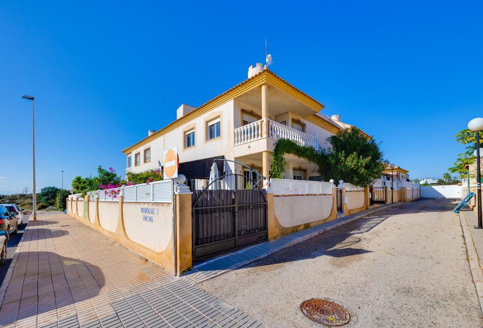 Revente - Attique -
Orihuela Costa - La Regia