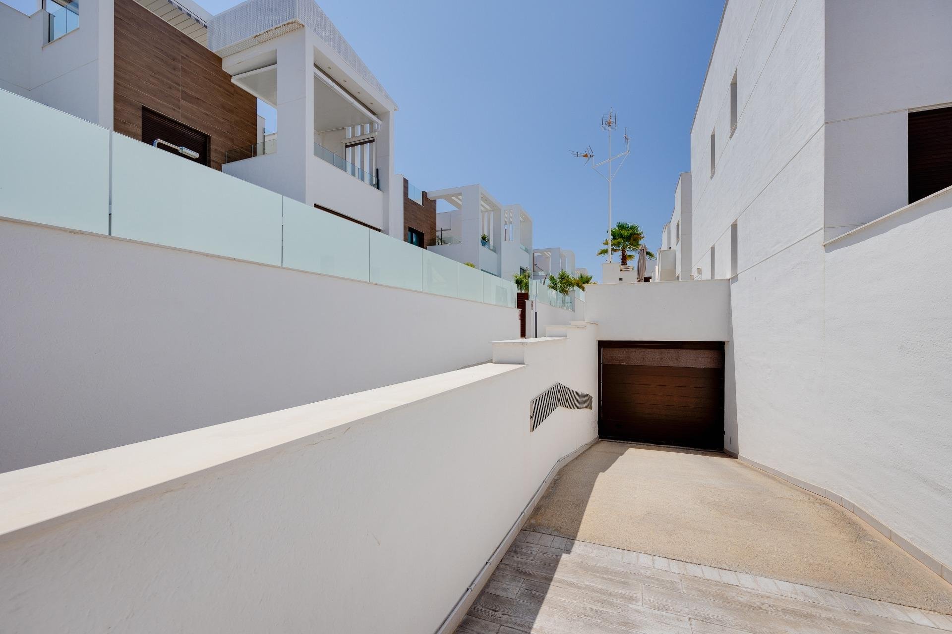 Revente - Attique -
Torrevieja - Los balcones