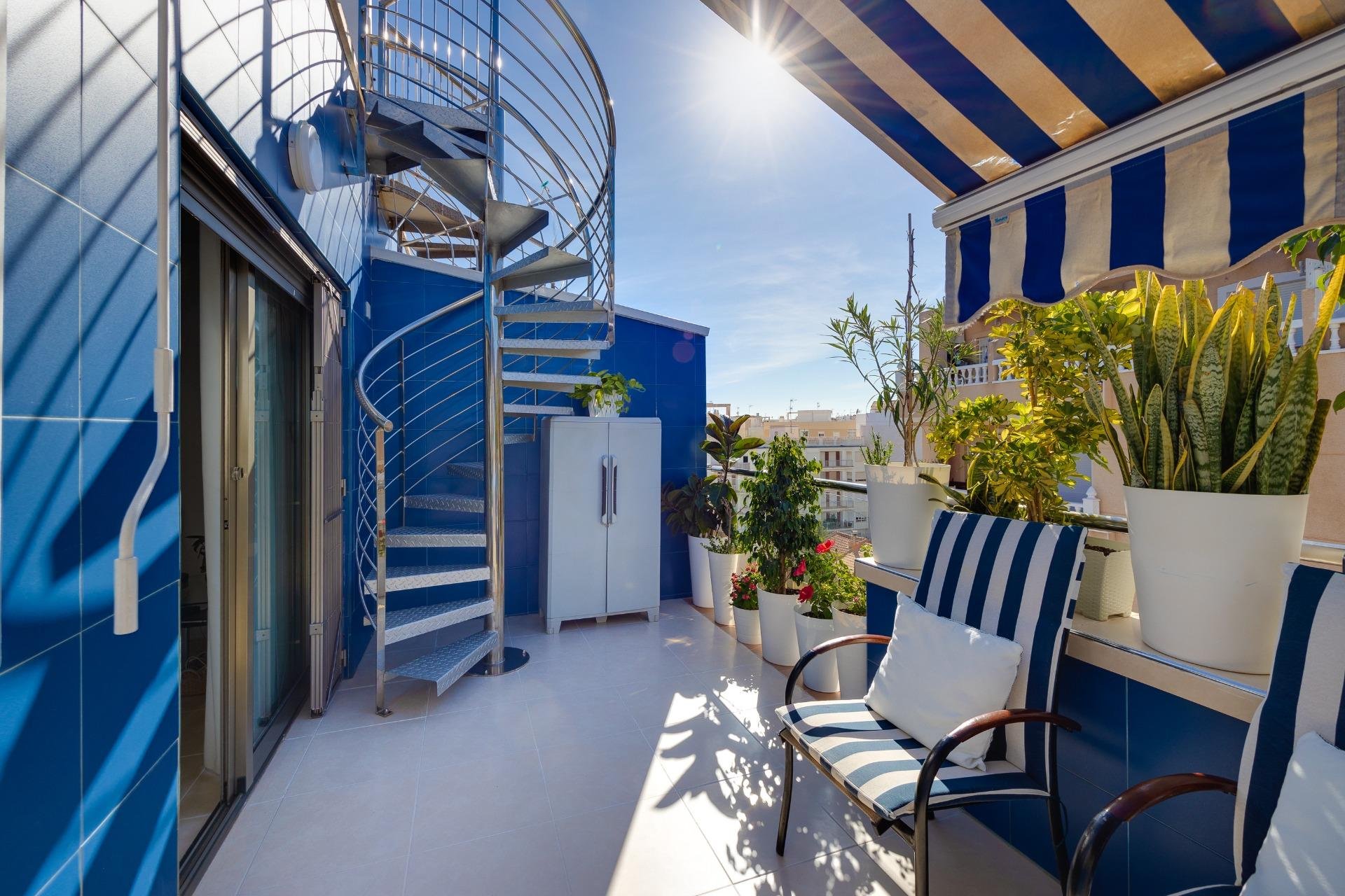 Revente - Attique -
Torrevieja - Playa de los Locos