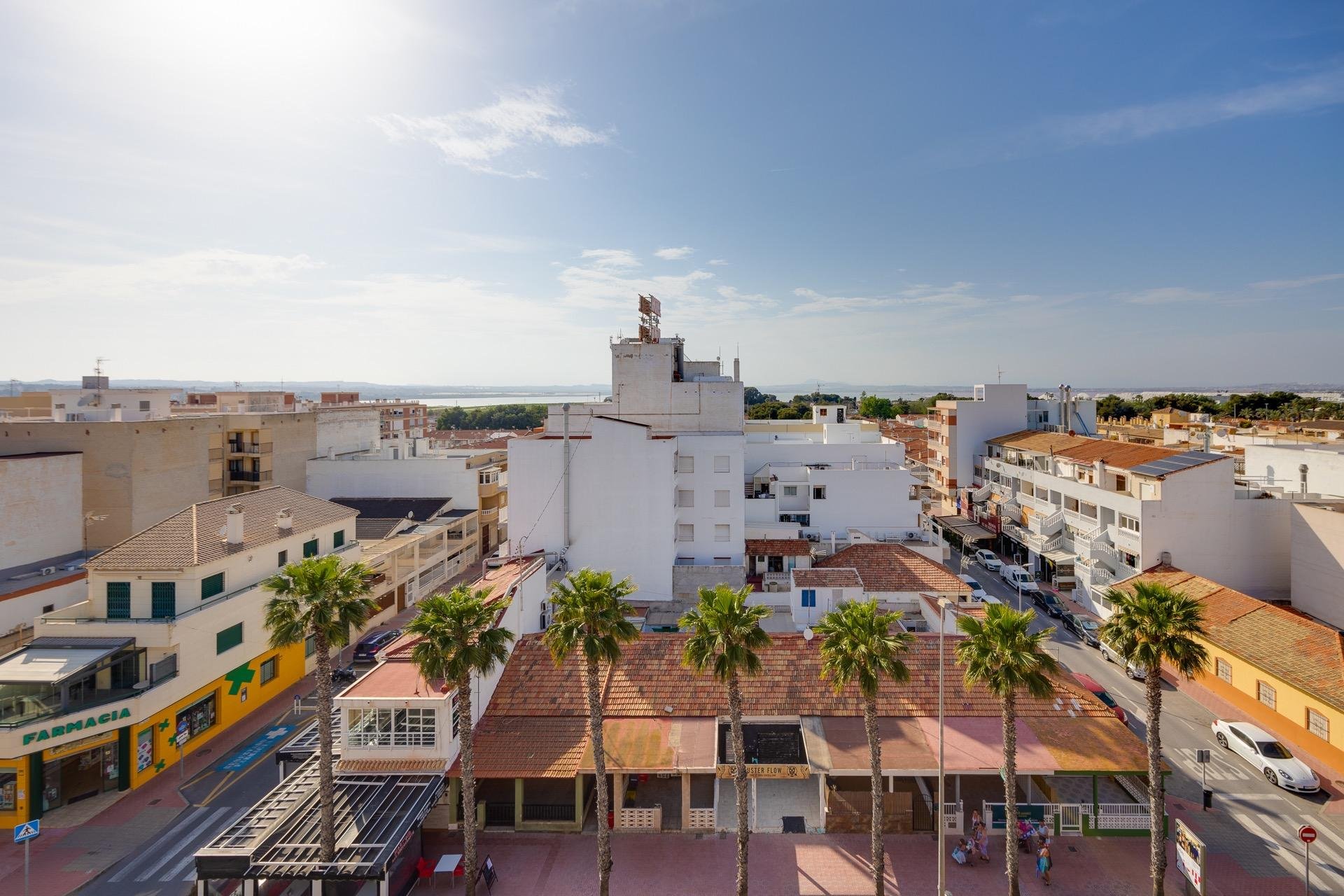 Revente - Attique -
Torrevieja - Playa de los Naufragos