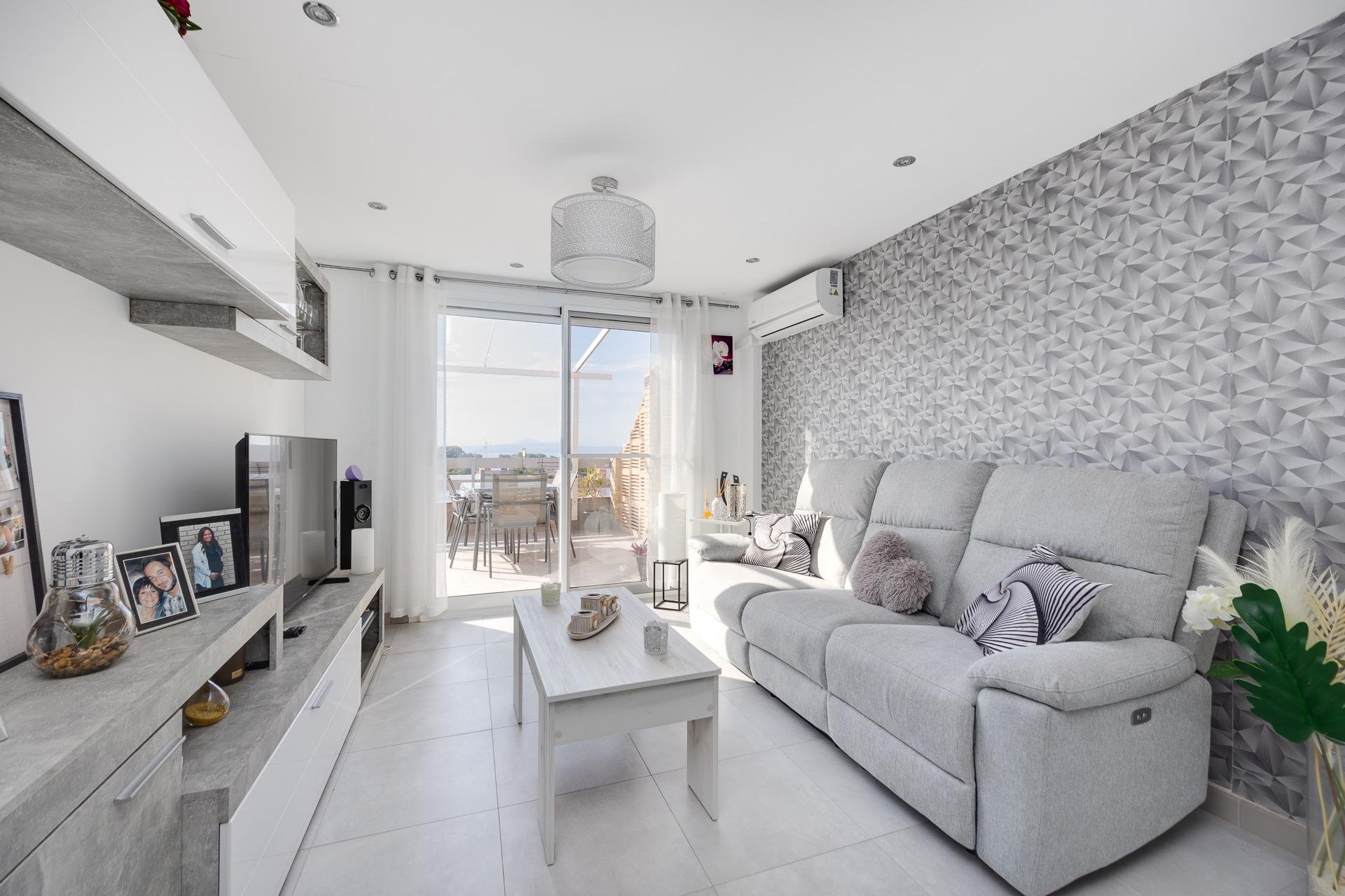 Revente - Attique -
Torrevieja - Playa de los Naufragos