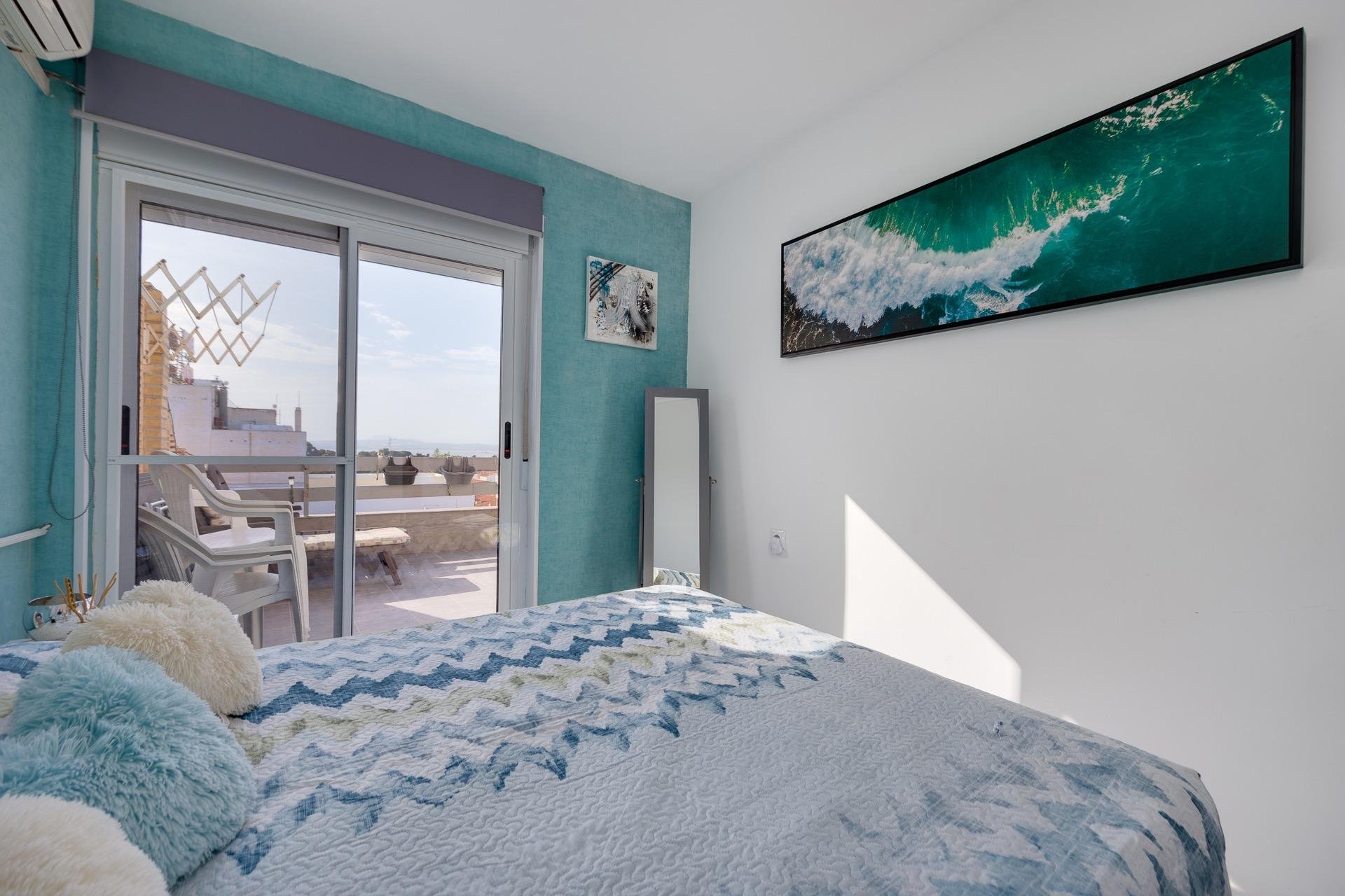 Revente - Attique -
Torrevieja - Playa de los Naufragos