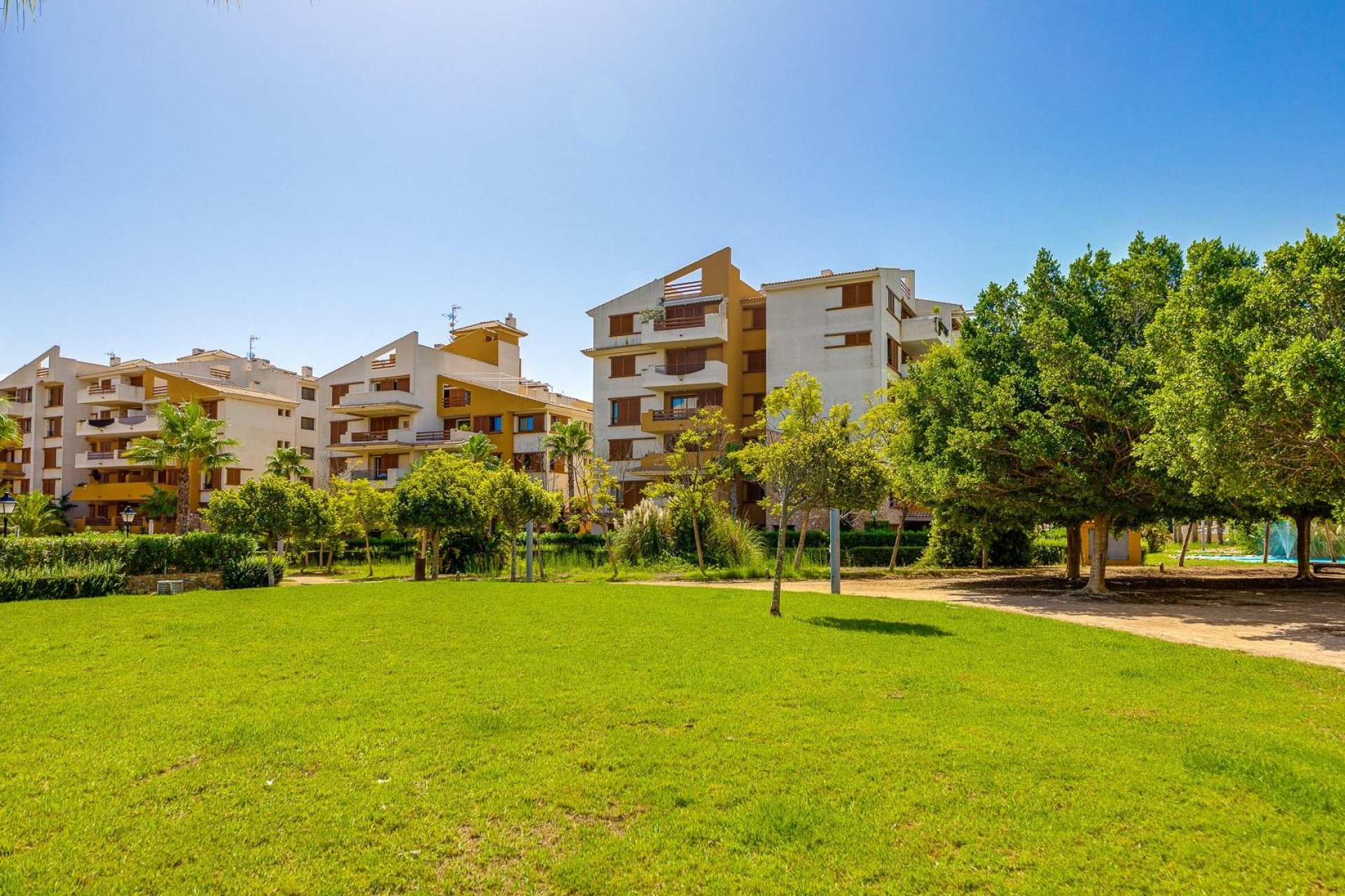 Revente - Attique -
Torrevieja - Punta prima