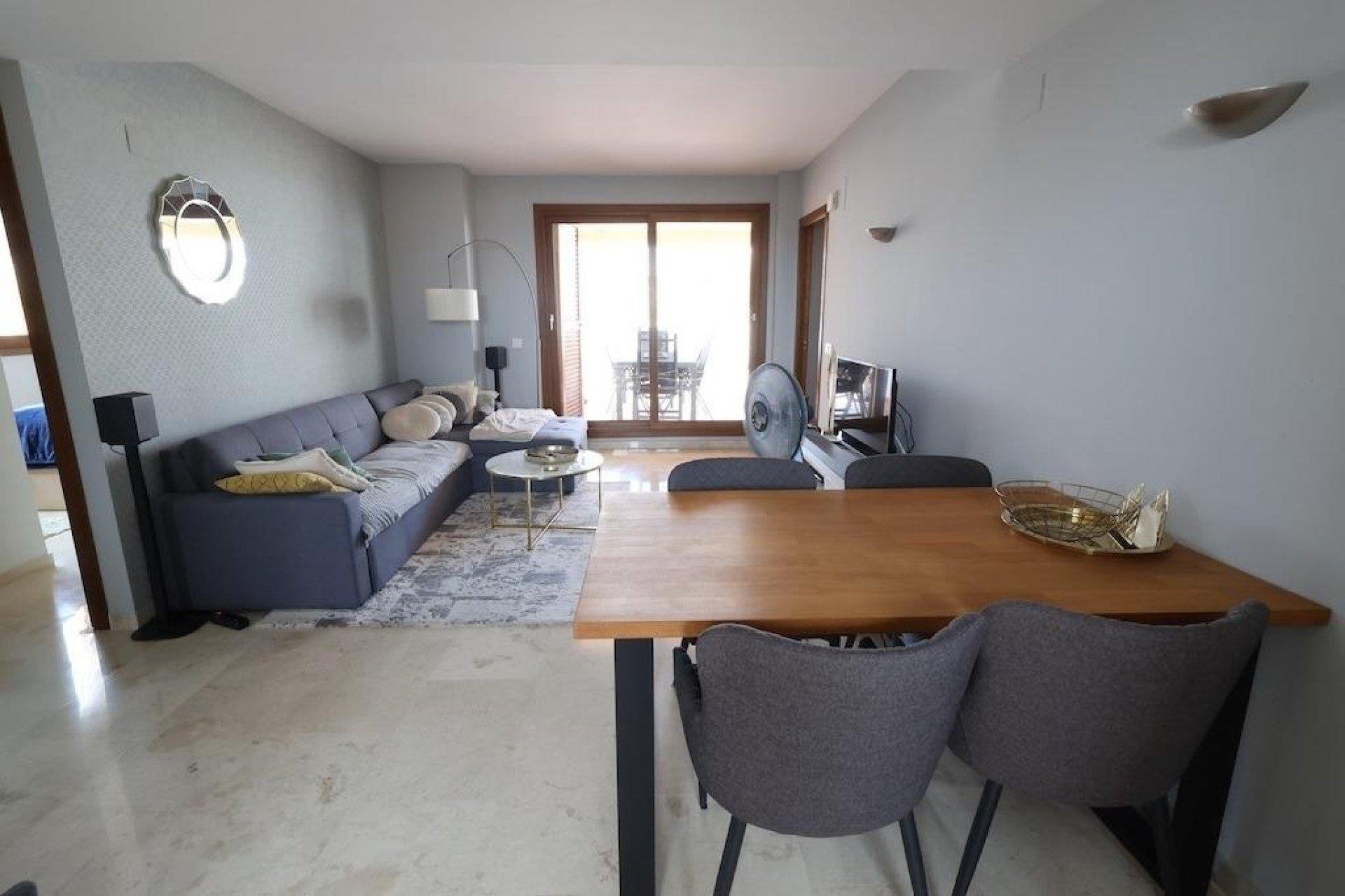 Revente - Attique -
Torrevieja - Punta prima