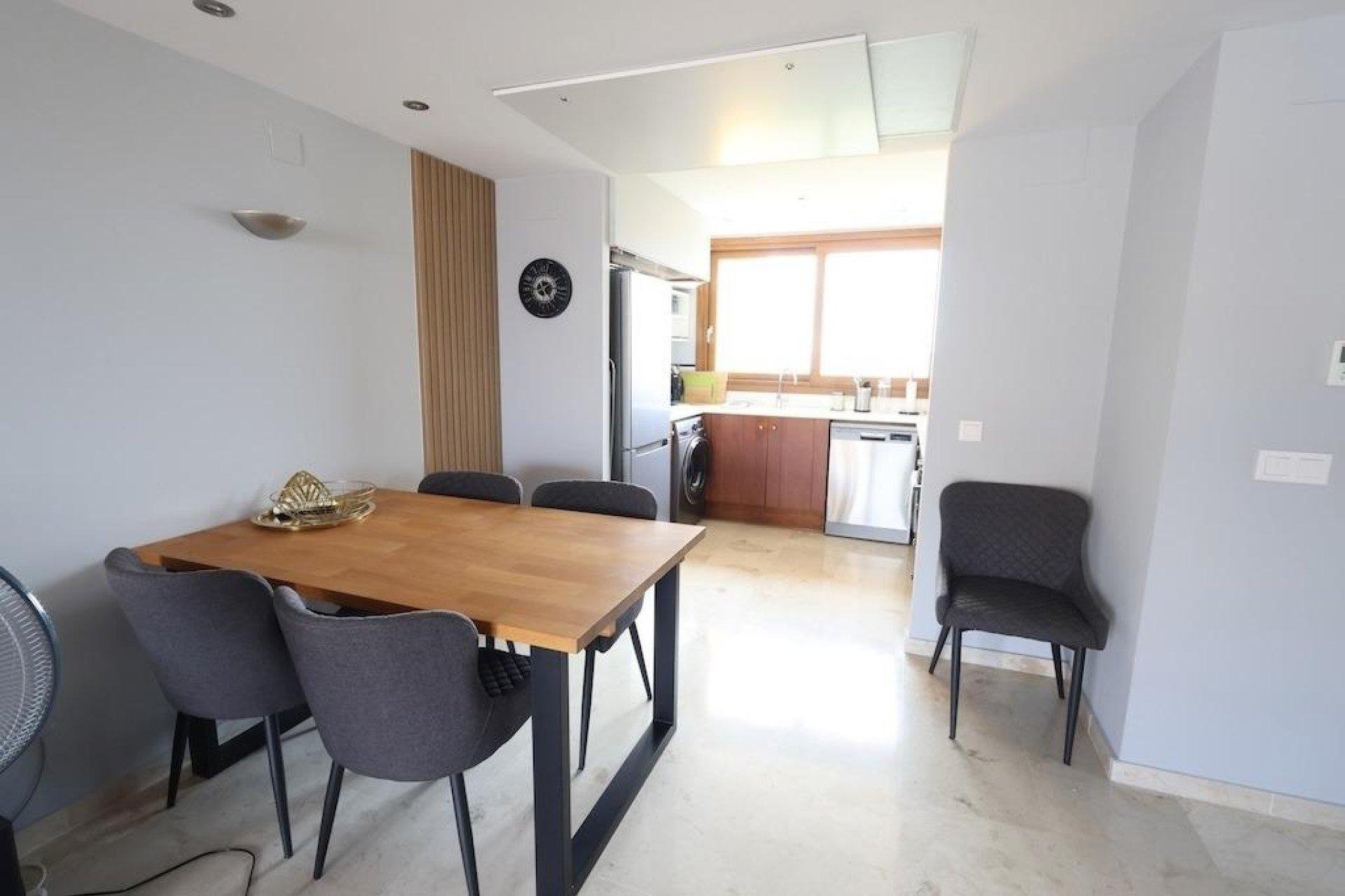 Revente - Attique -
Torrevieja - Punta prima