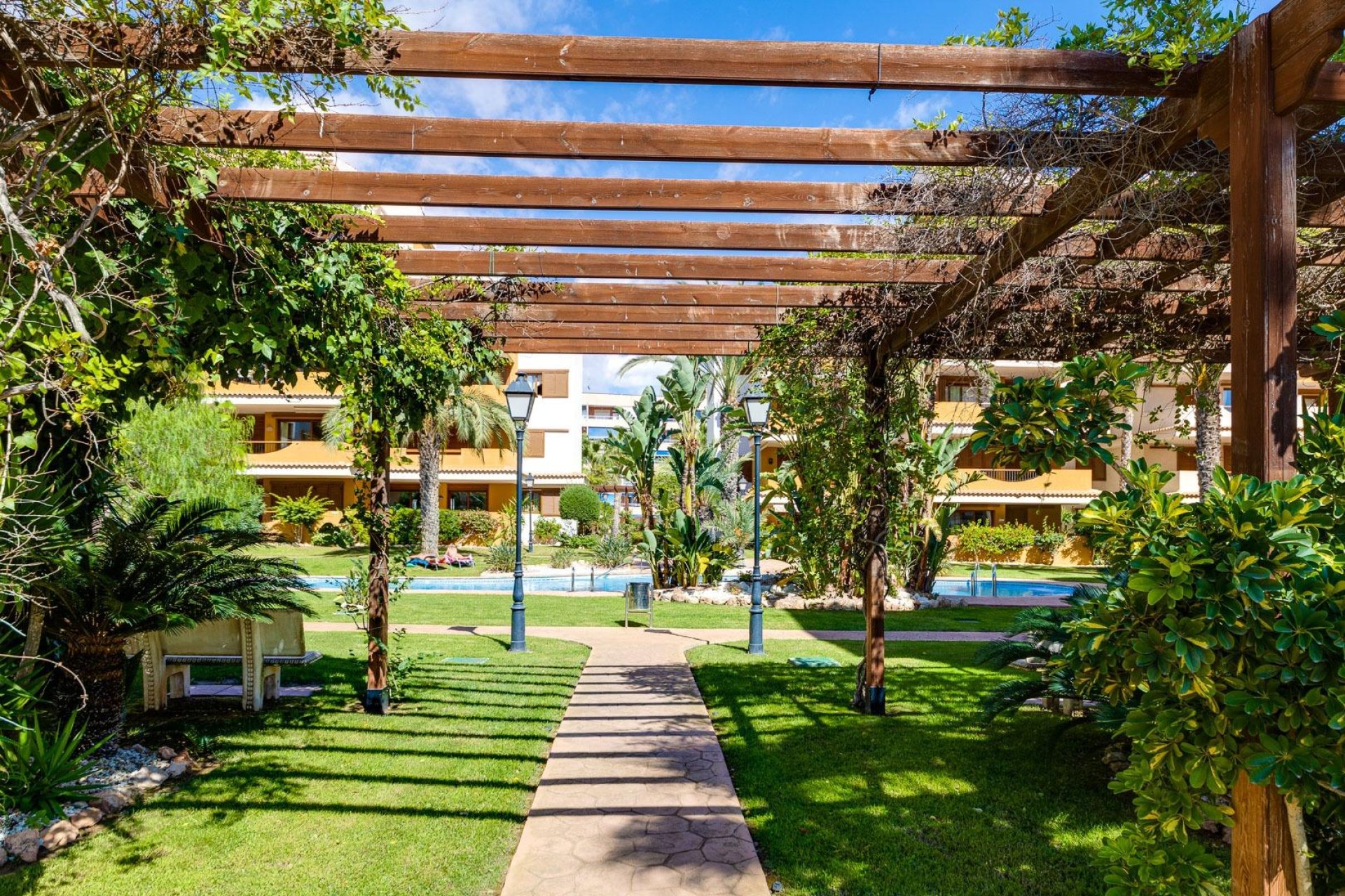 Revente - Attique -
Torrevieja - Punta prima