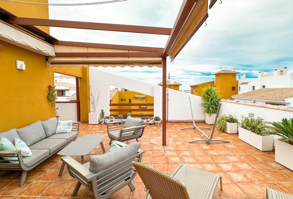 Revente - Attique -
Torrevieja - Punta prima