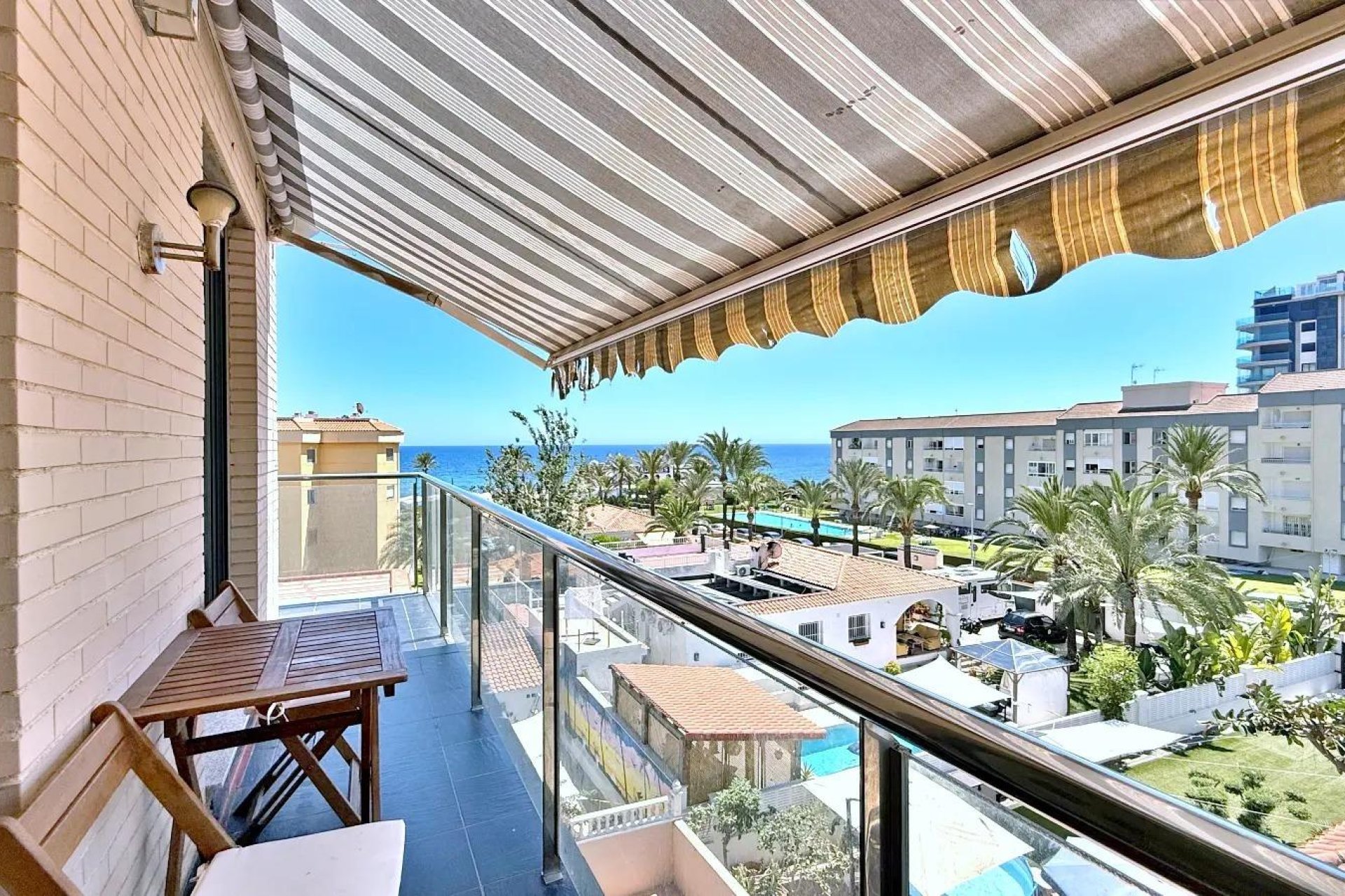 Revente - Attique -
Torrevieja - Punta prima