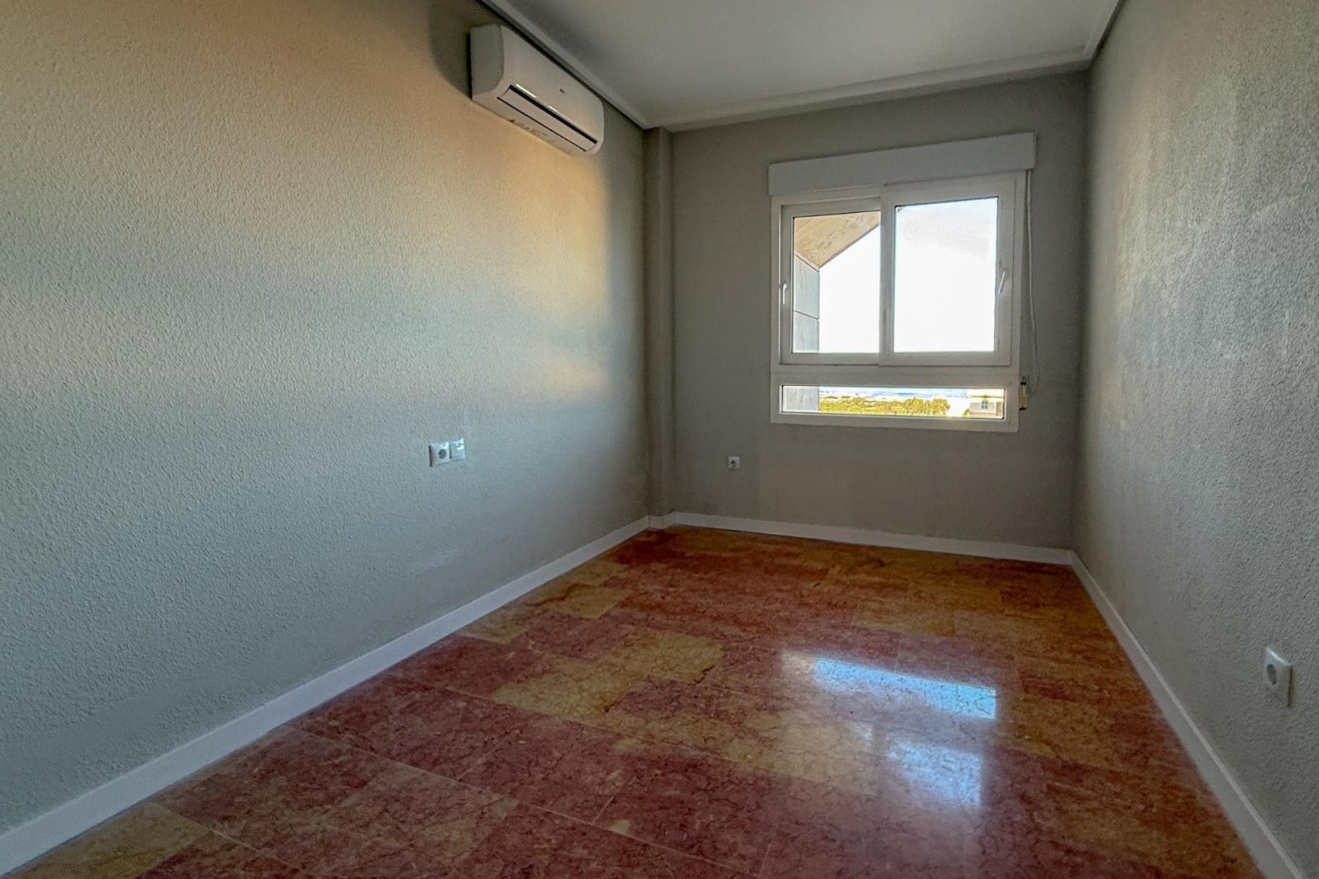 Revente - Attique -
Torrevieja - Torreblanca