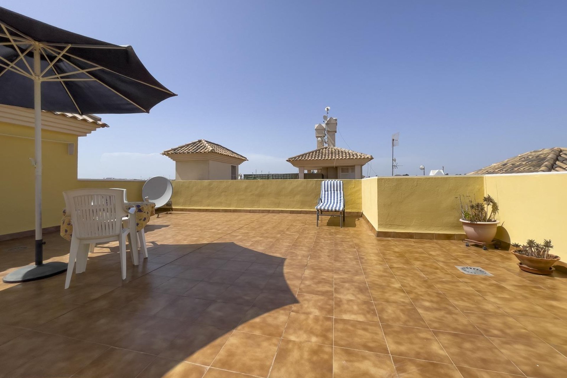 Revente - Buhardilla -
Orihuela Costa - La Florida