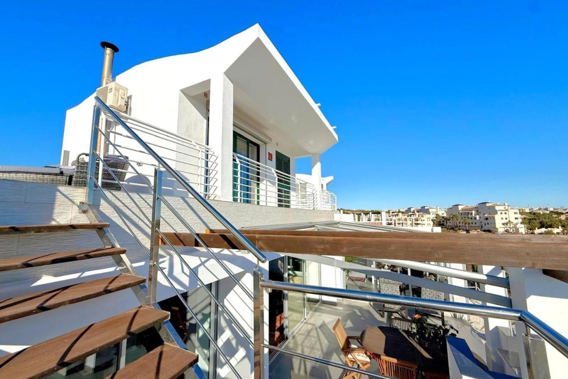 Revente - Buhardilla -
Orihuela Costa - Las Ramblas