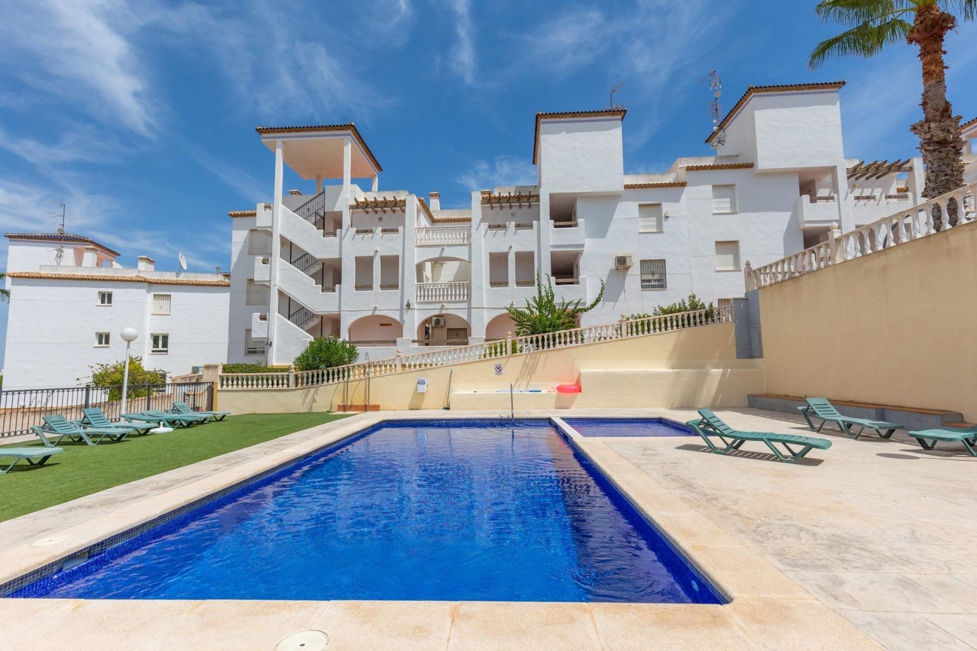 Revente - Buhardilla -
Orihuela Costa - Villamartín