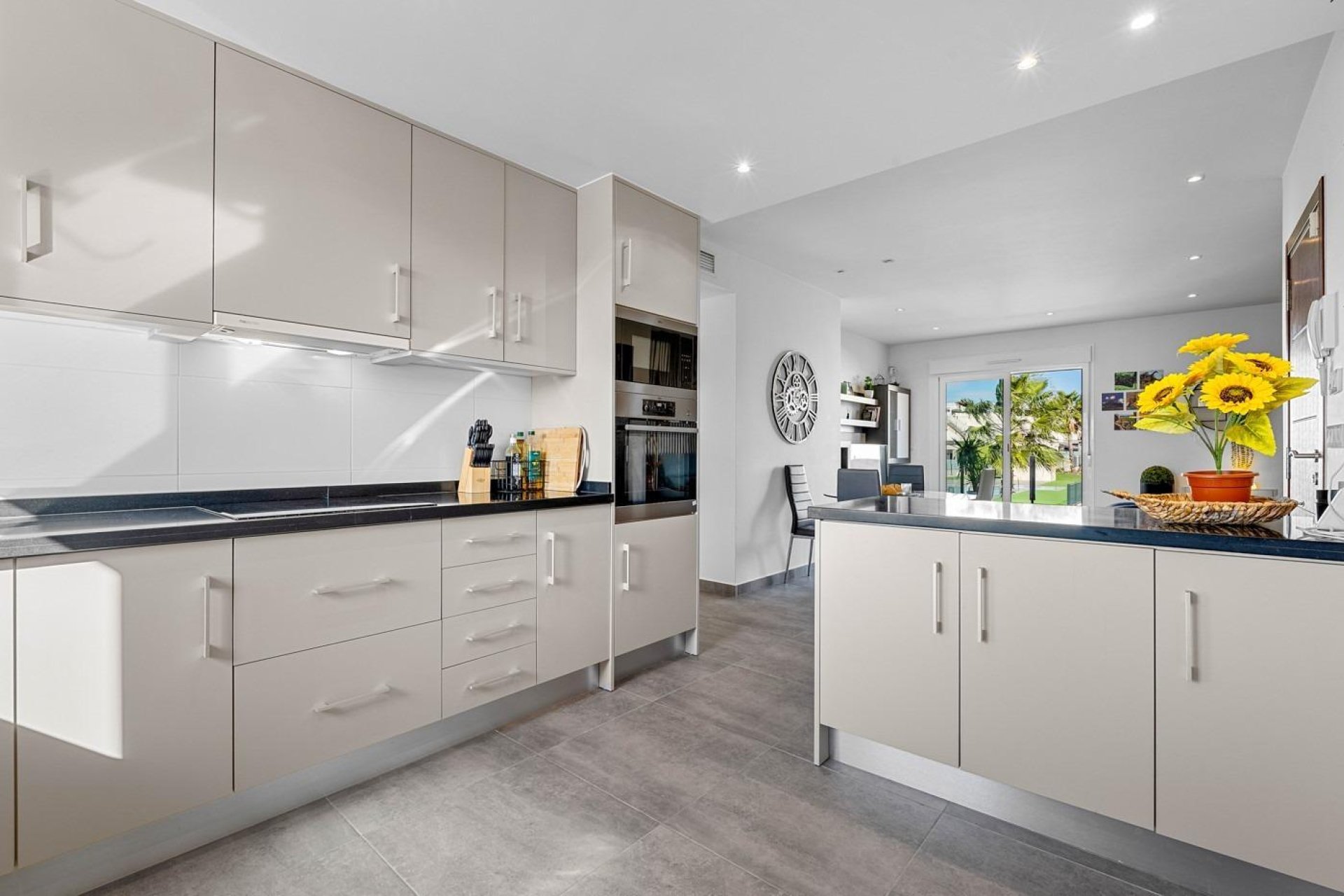 Revente - Buhardilla -
Torrevieja - Aguas nuevas 2