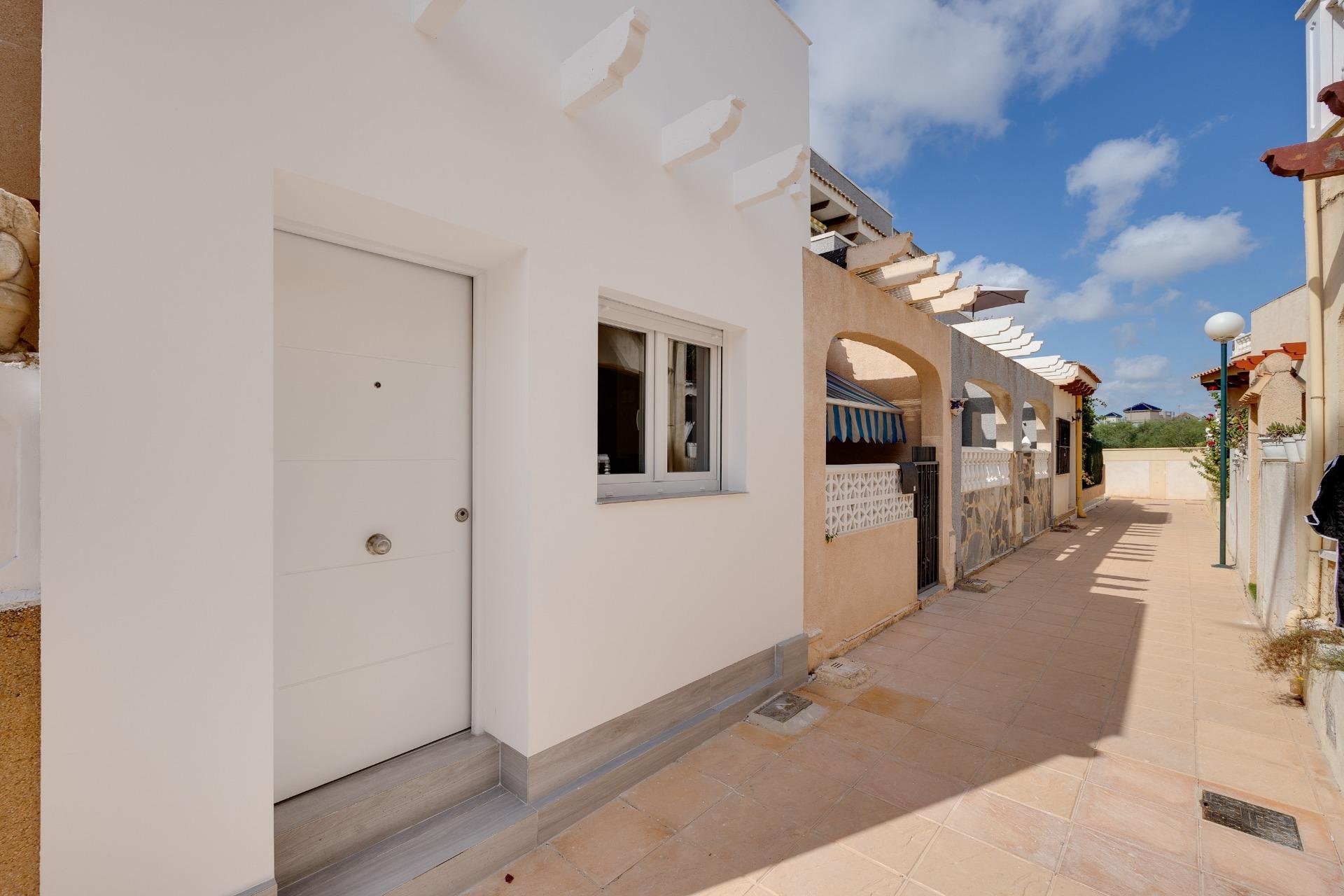 Revente - Bungalow -
Orihuela Costa - Los Almendros-La Florida