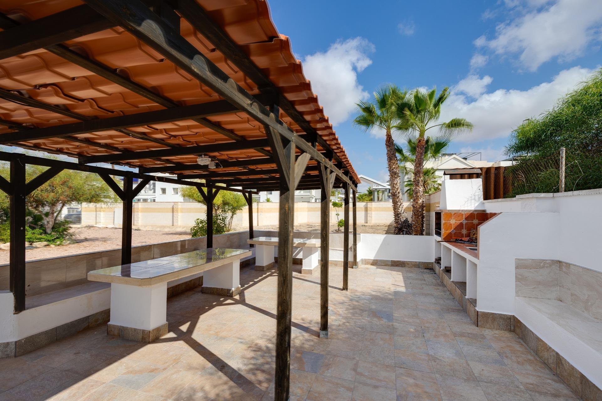 Revente - Bungalow -
Orihuela Costa - Los Almendros-La Florida