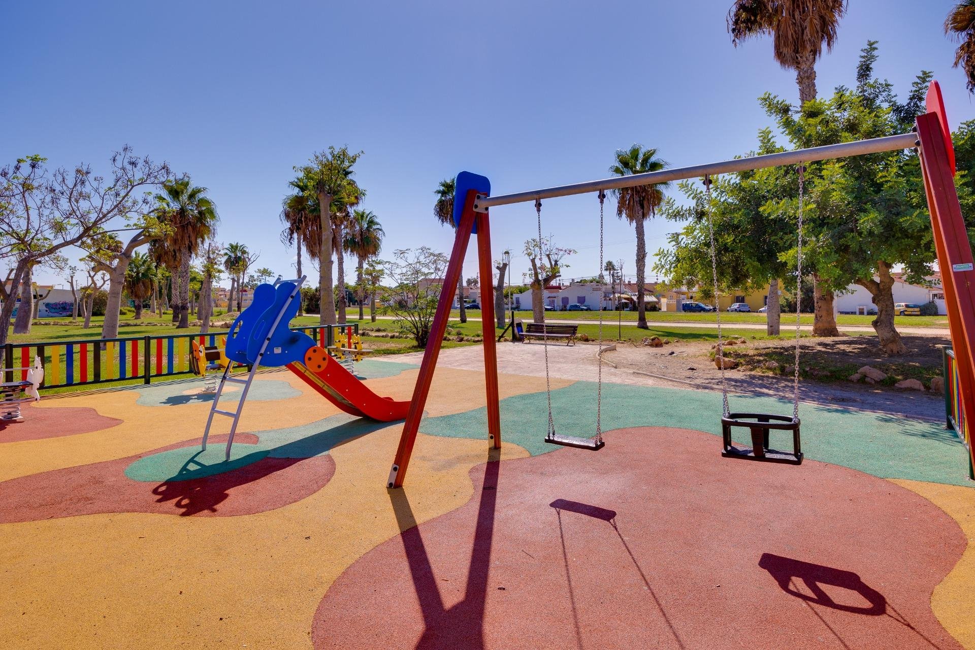 Revente - Bungalow -
Torrevieja - La Siesta - El Salado - Torreta