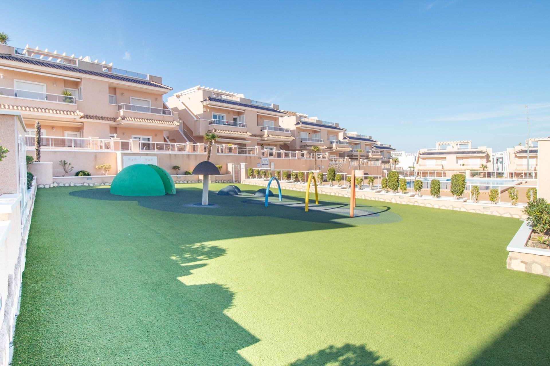 Revente - Bungalow -
Torrevieja - Punta Prima