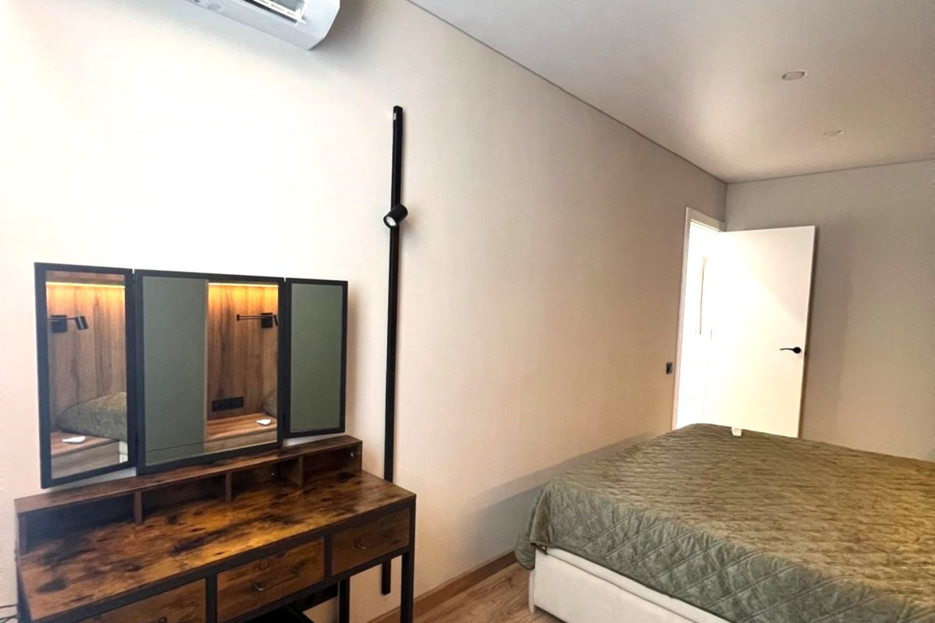 Revente - - BUNGALOW -
Torrevieja