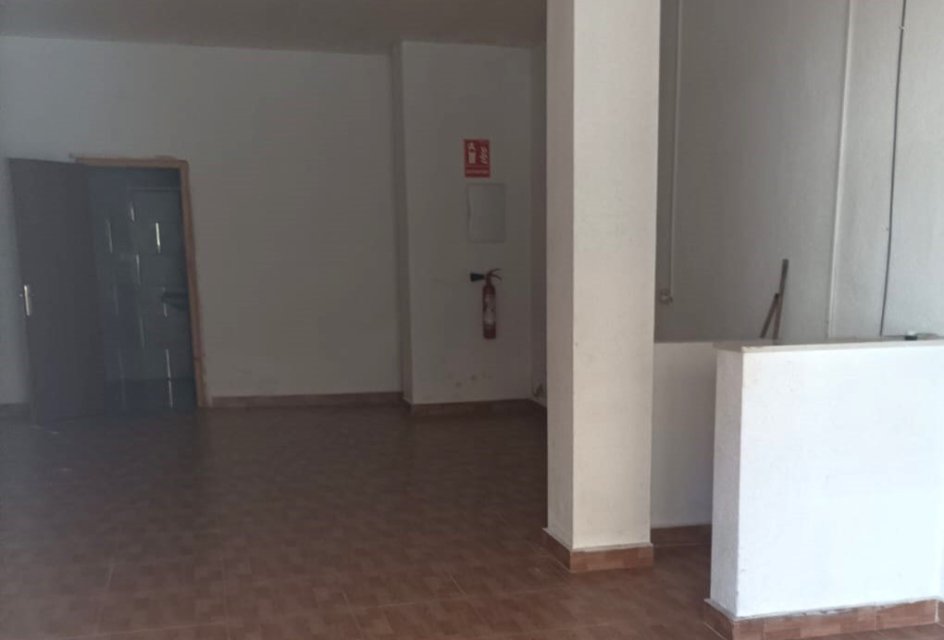 Revente - - COMMERCIAL PREMISES -
Torrevieja Centro - Torrevieja