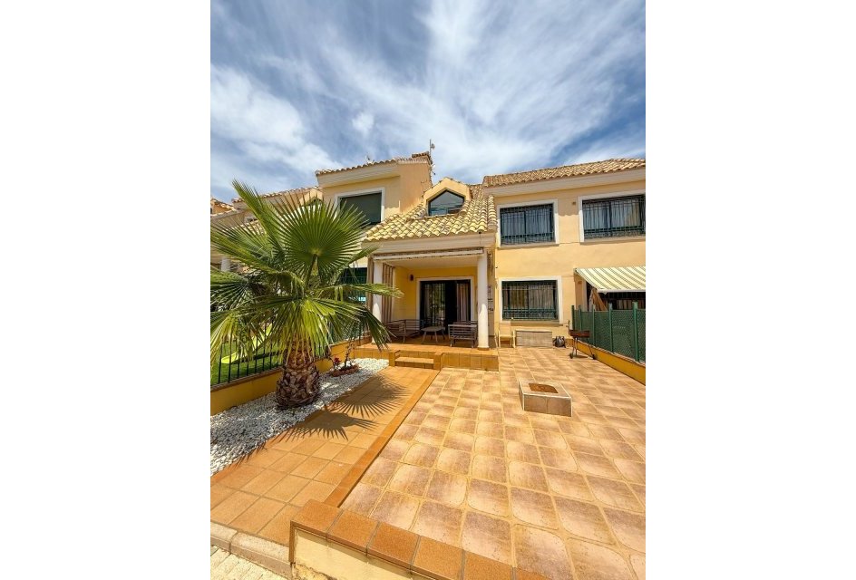 Revente - Duplex -
Orihuela Costa - Las Filipinas