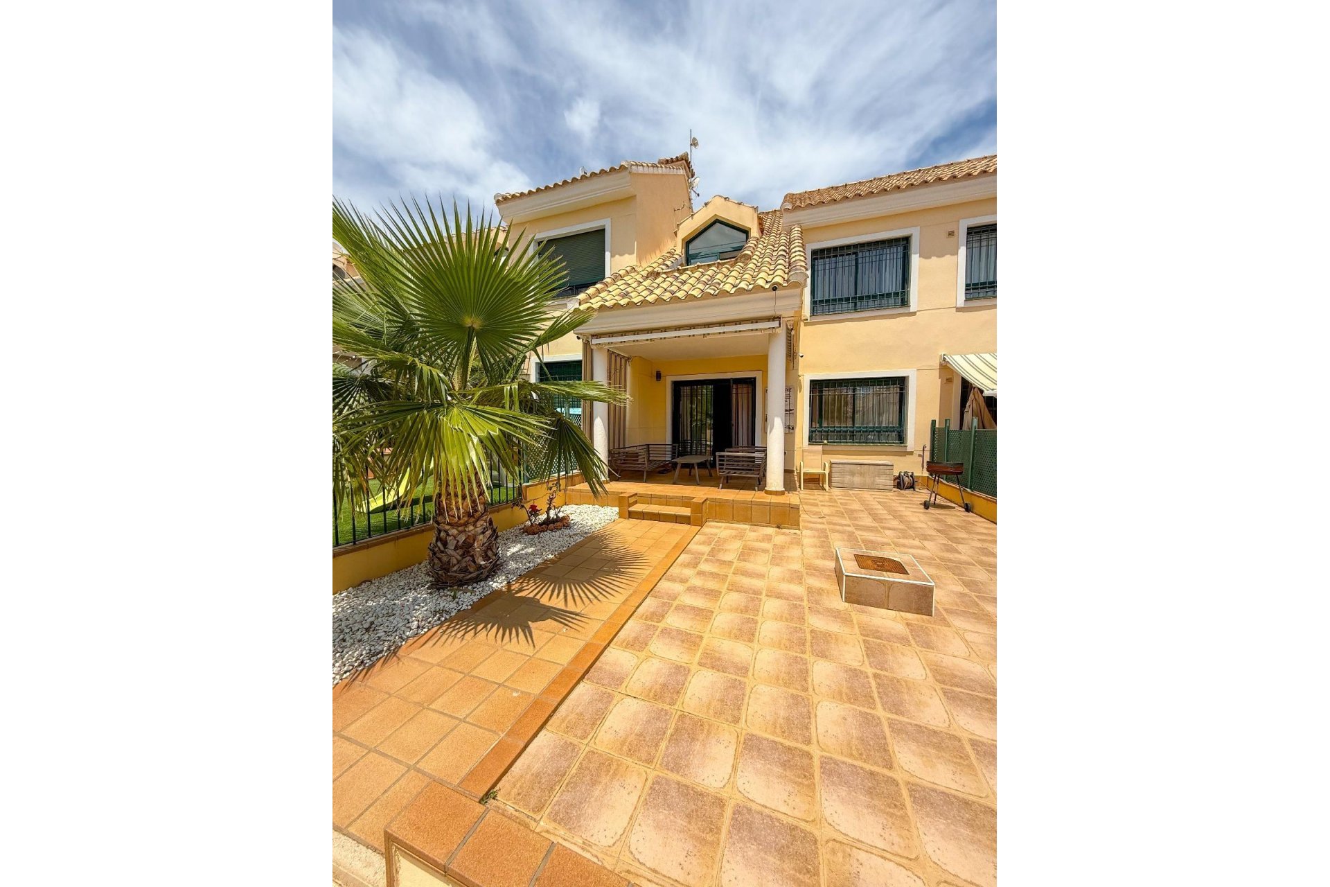 Revente - Duplex -
Orihuela Costa - Las Filipinas