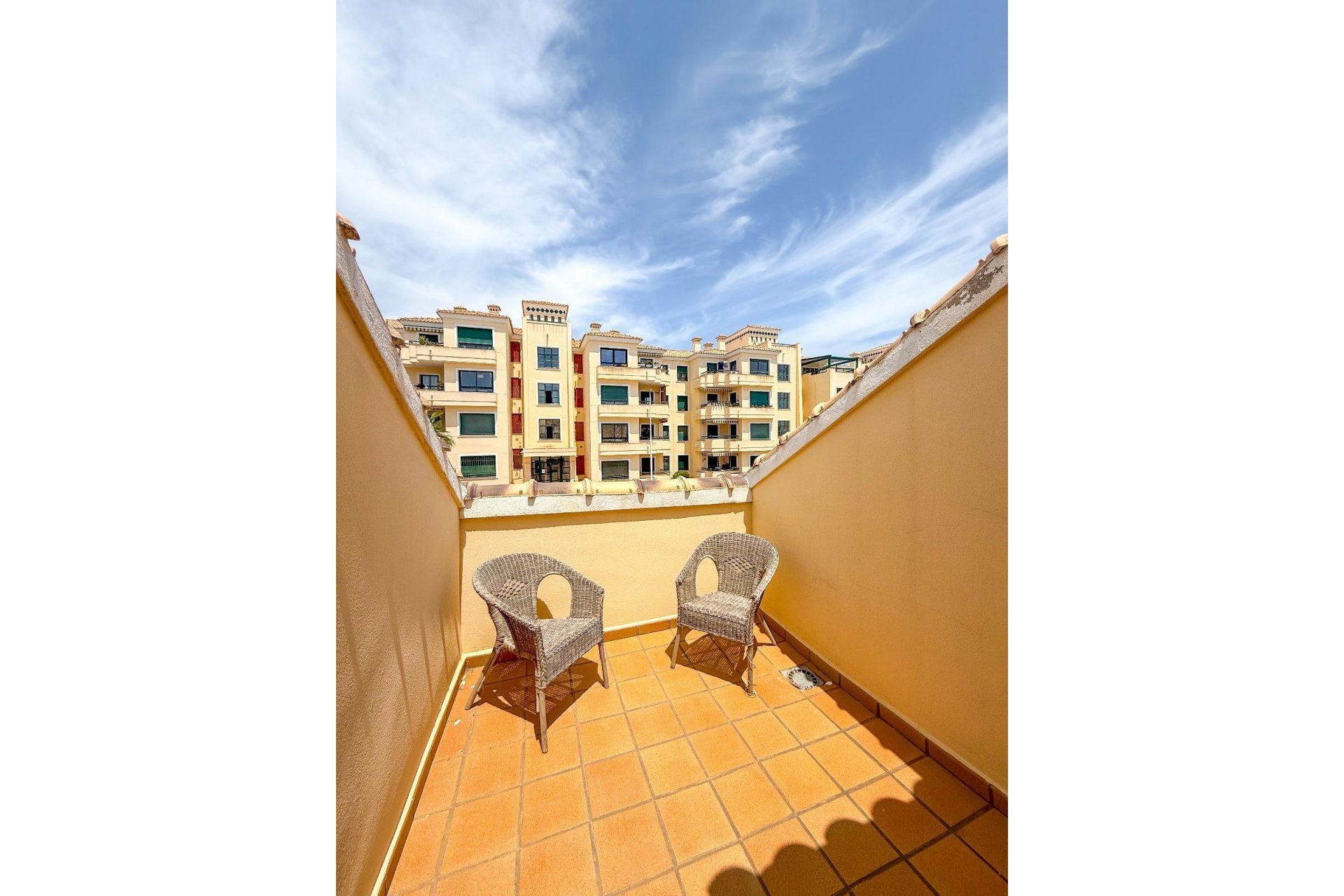 Revente - Duplex -
Orihuela Costa - Las Filipinas