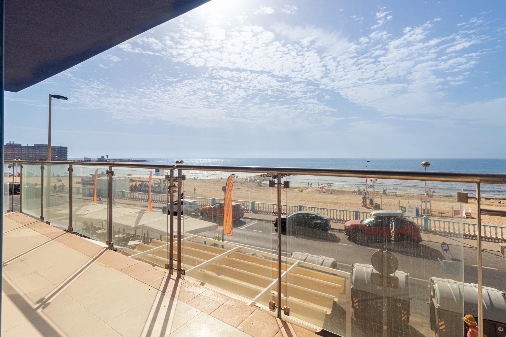 Revente - Flat -
Torrevieja - Playa de los locos