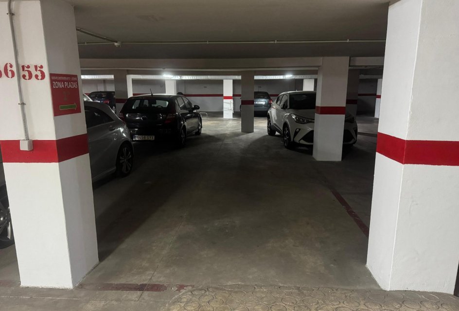 Revente - Garaje -
Torrevieja - Playa Acequion