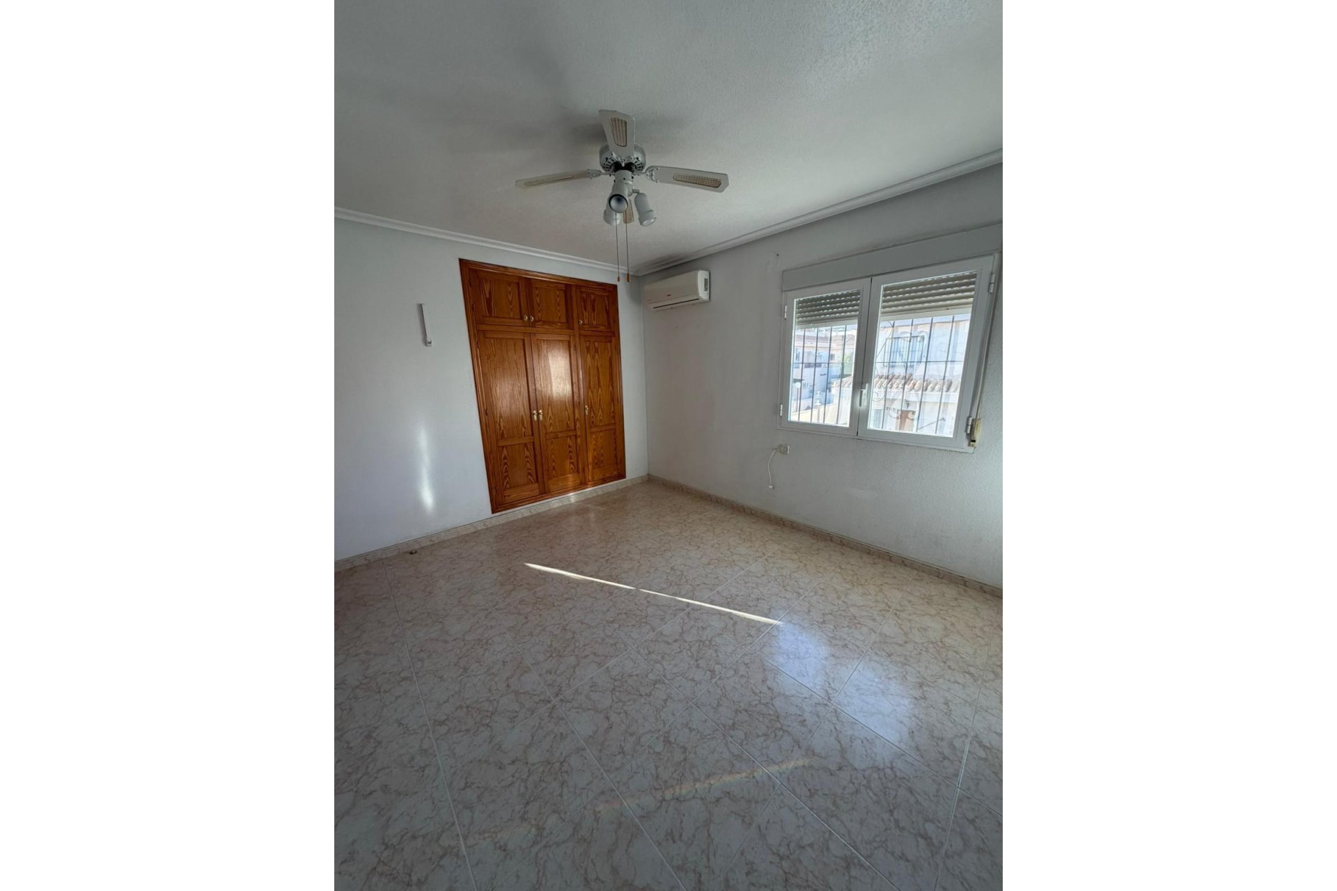 Revente - Inmueble singular -
Orihuela Costa - Playa Flamenca