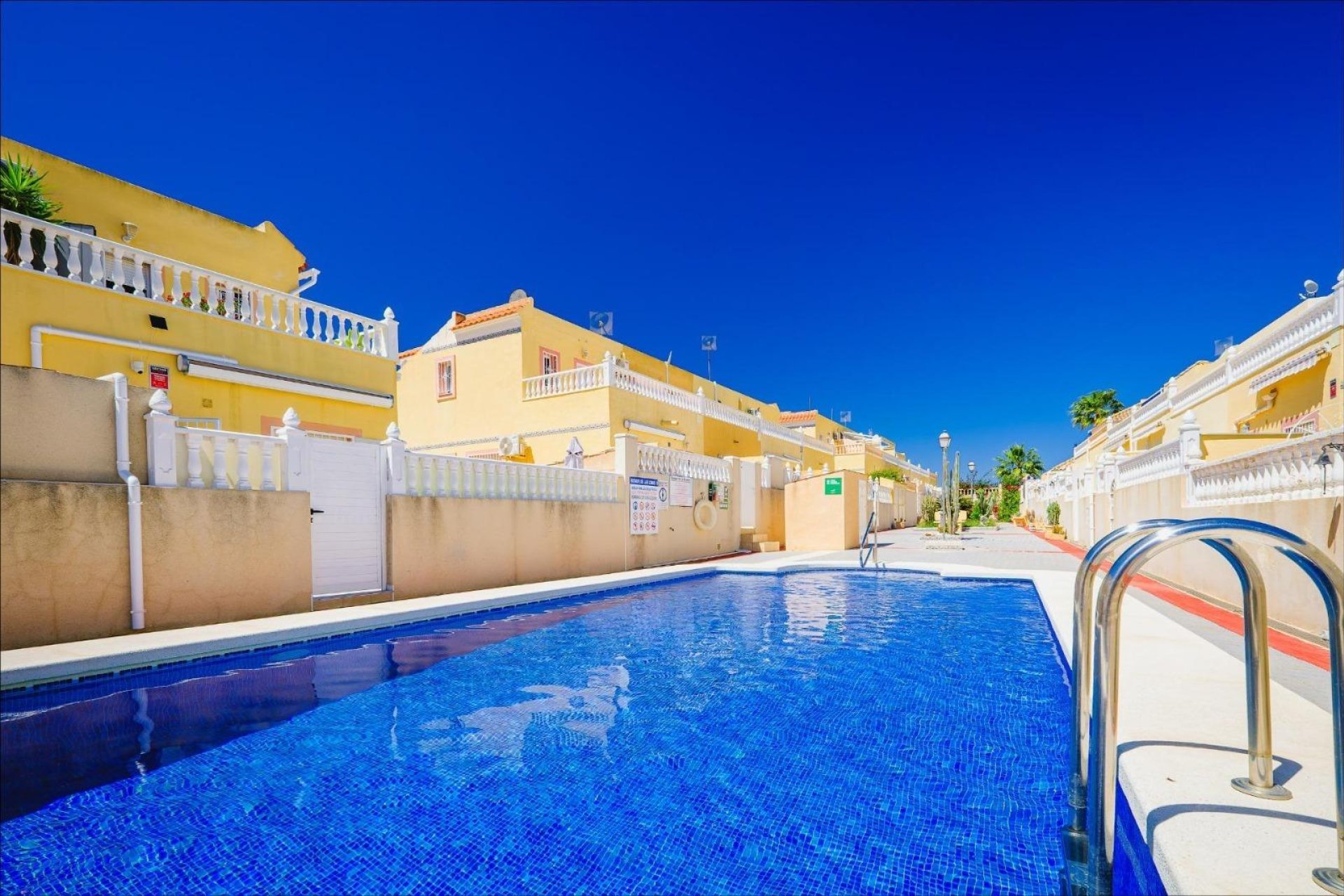 Revente - Maison de ville -
Orihuela Costa - Las Filipinas