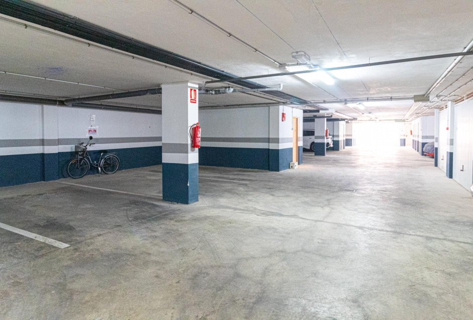 Revente - Parking -
Orihuela Costa - Agua Marina