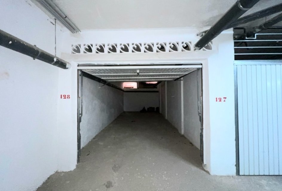 Revente - Parking -
Orihuela Costa - La Florida