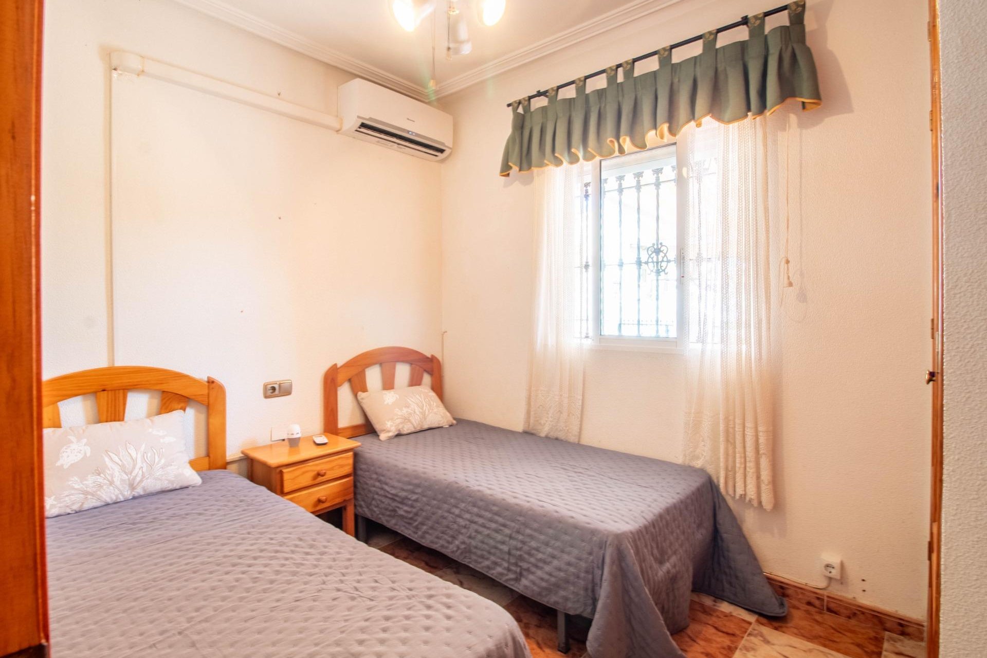 Revente - Terraced house -
Orihuela Costa - La Zenia