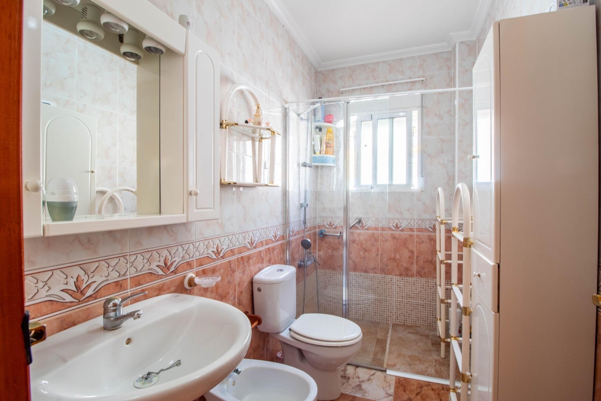 Revente - Terraced house -
Orihuela Costa - La Zenia