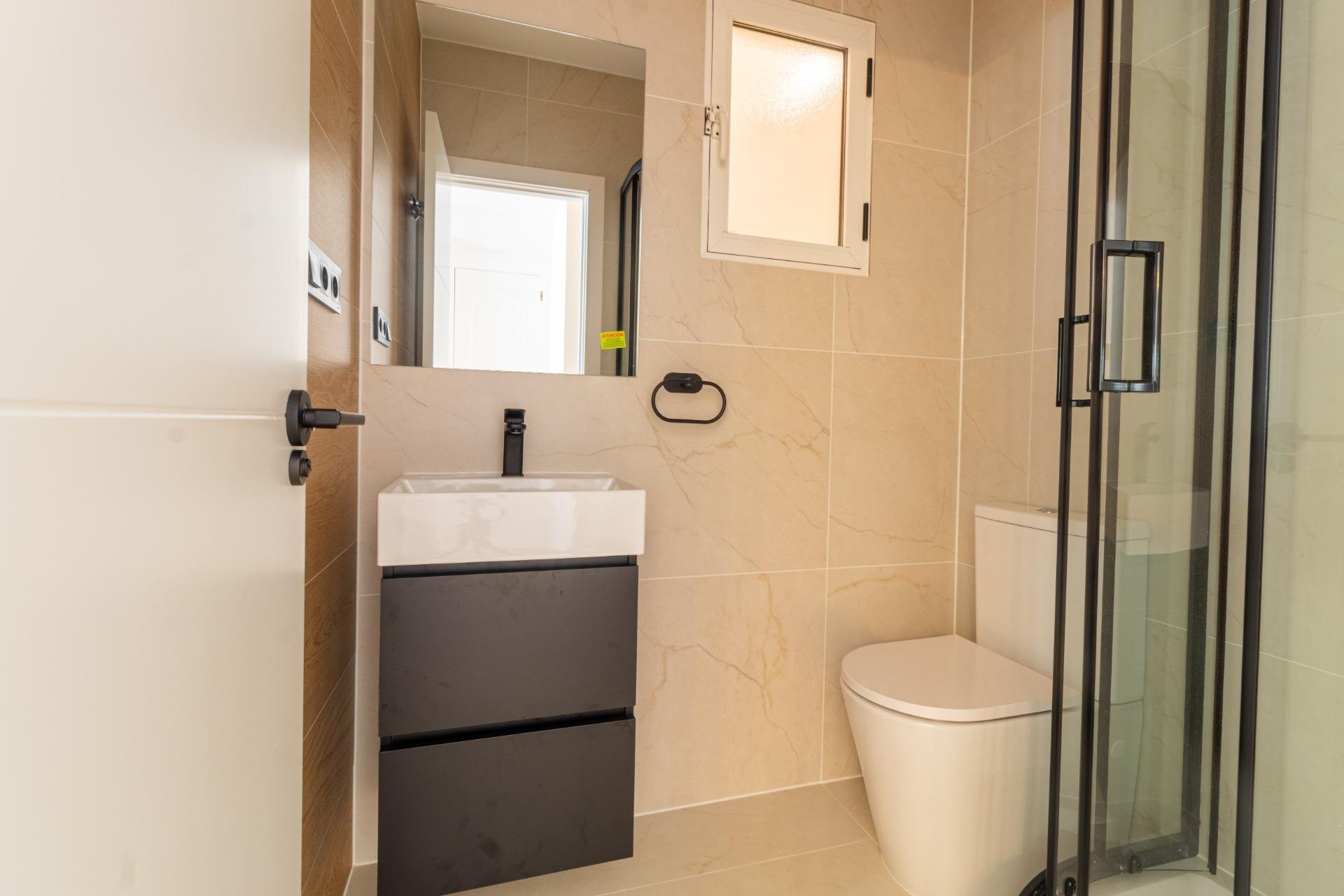 Revente - Terraced house -
Torrevieja - Los altos