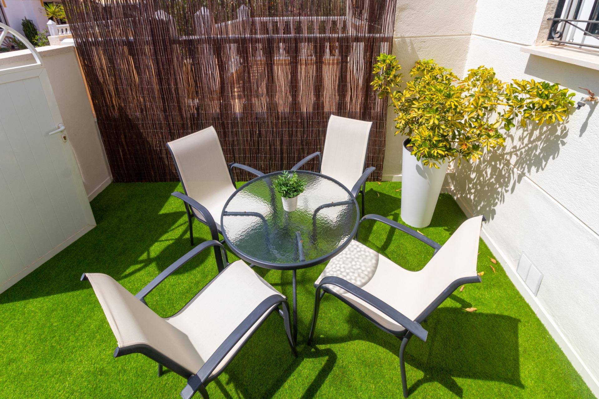 Revente - Terraced house -
Torrevieja - Los altos