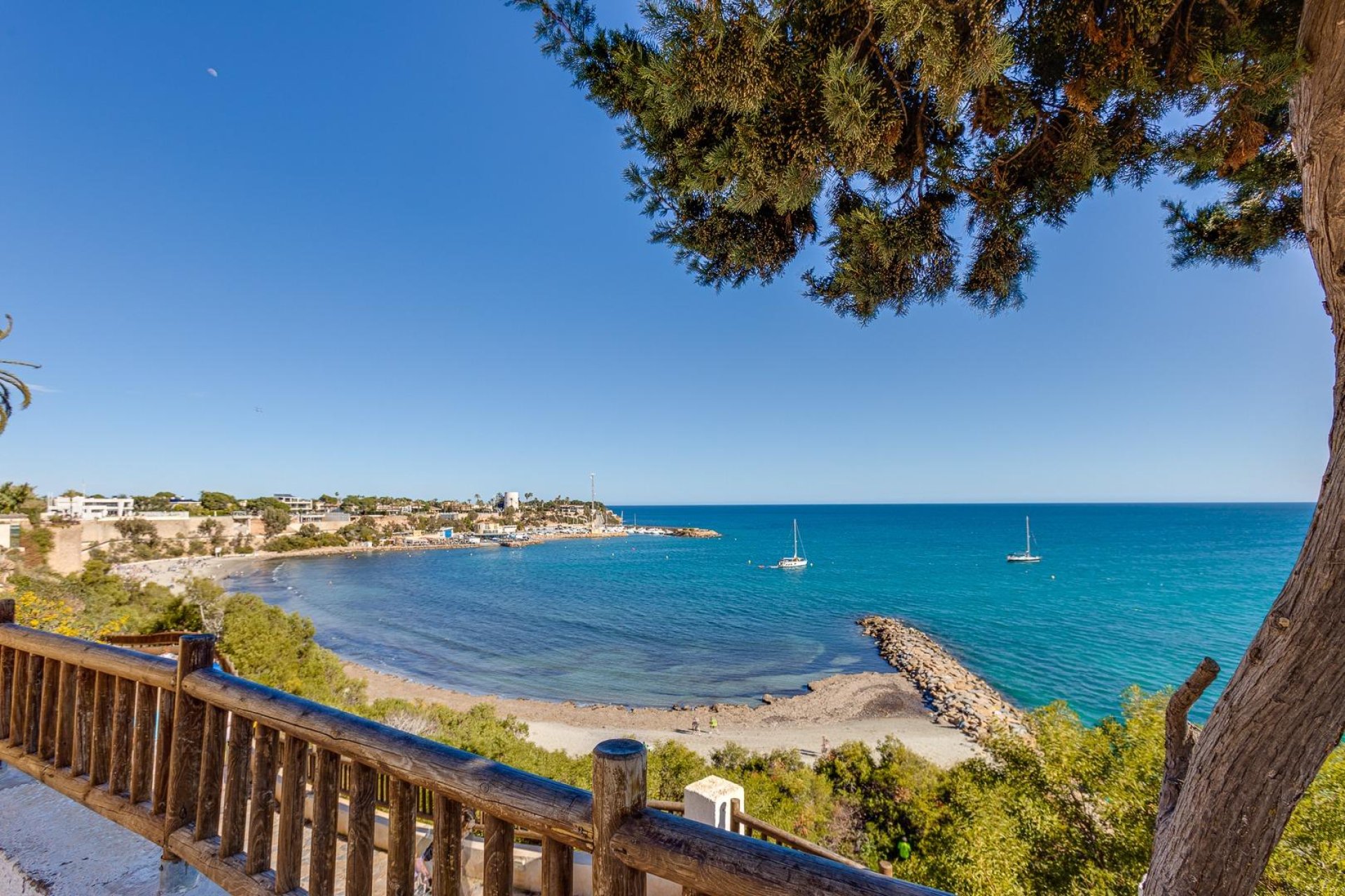 Revente - Villa -
Orihuela Costa - Cabo Roig