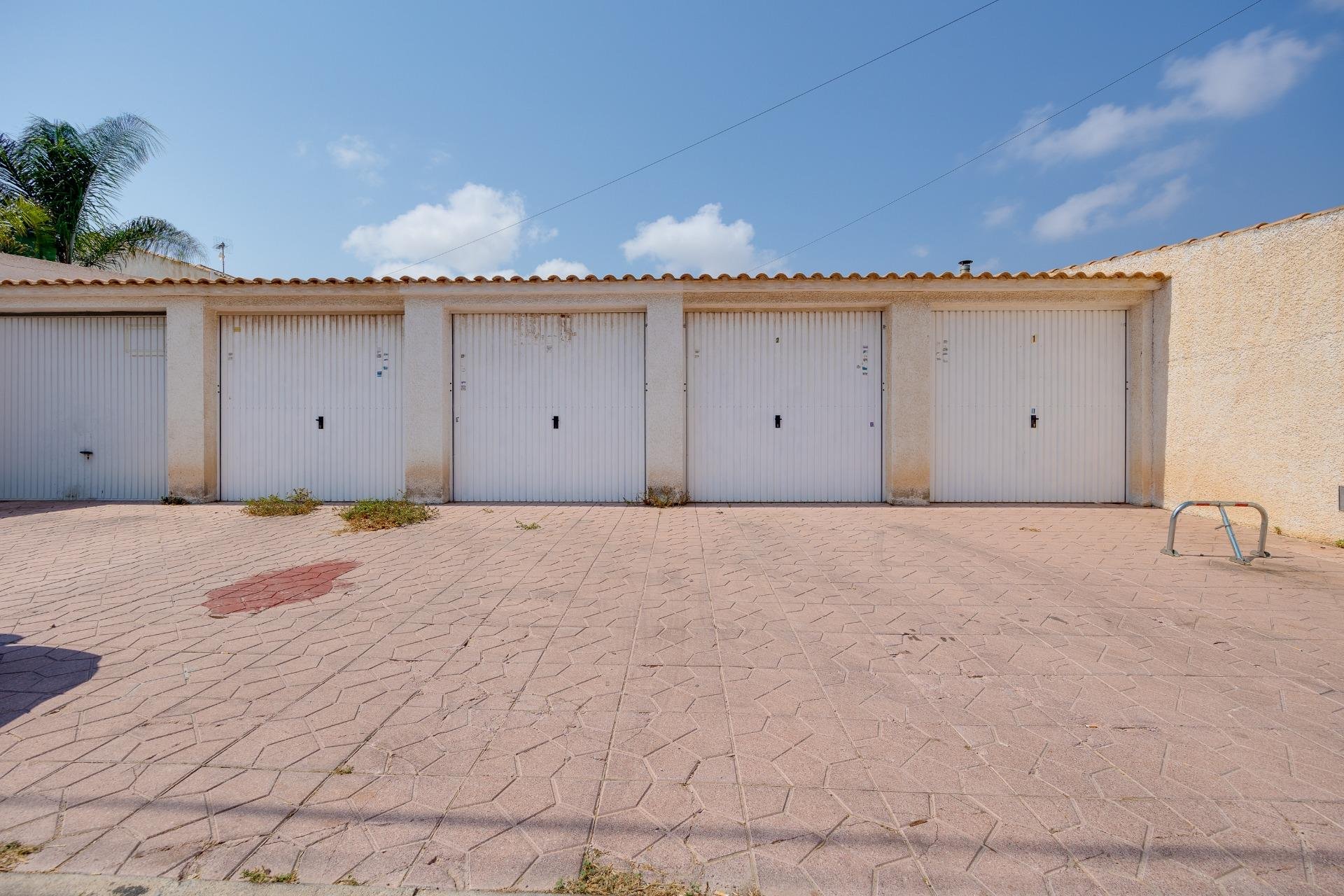 Revente - Villa -
Orihuela Costa - La Regia